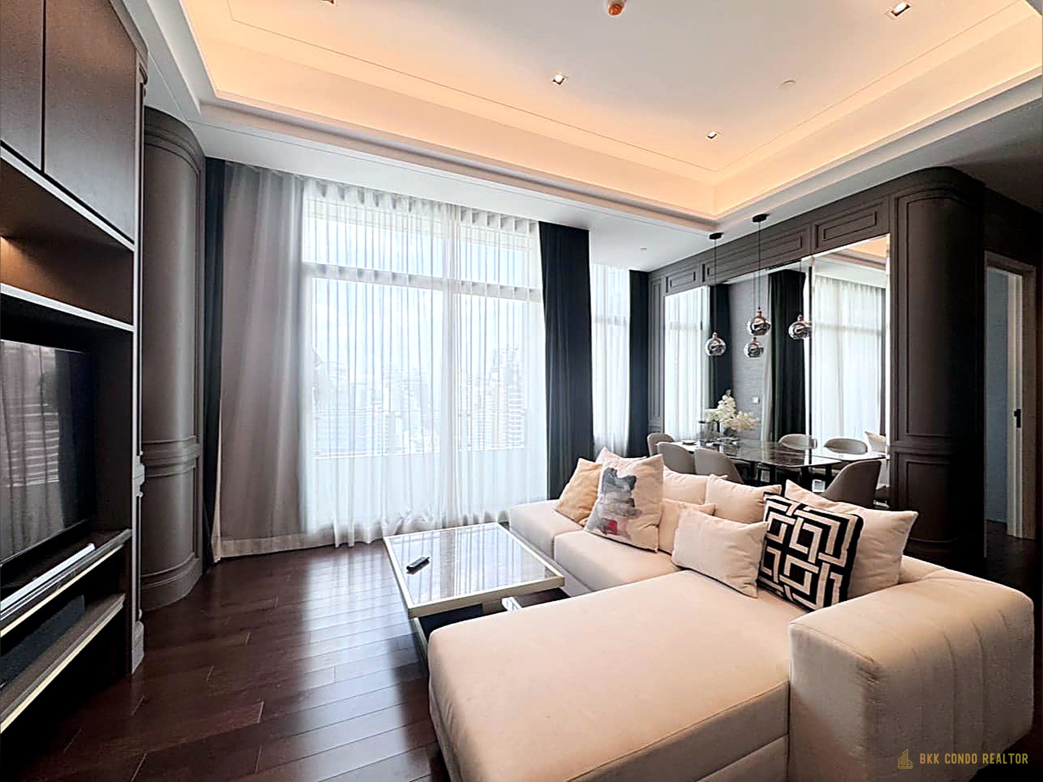 2-Bedroom Condo for Rent at The Diplomat 39 (86 sqm) — Phrom Phong BTS