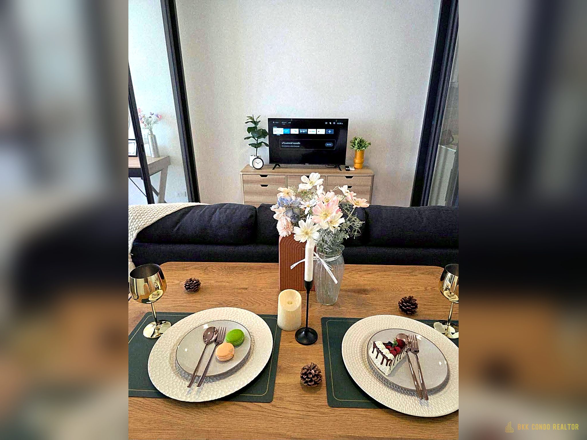 1-Bedroom Condo for Rent at XT Phayathai (42 sqm) — Phaya Thai BTS