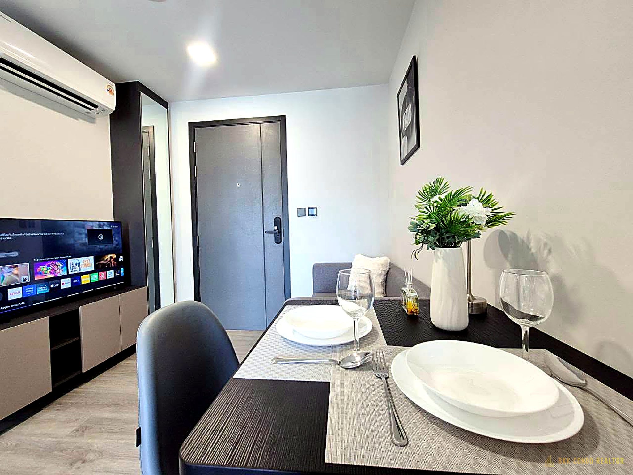 Studio Condo for Rent at Atmoz Palacio Ladprao Wanghin (25.99 sqm) — Phawana MRT