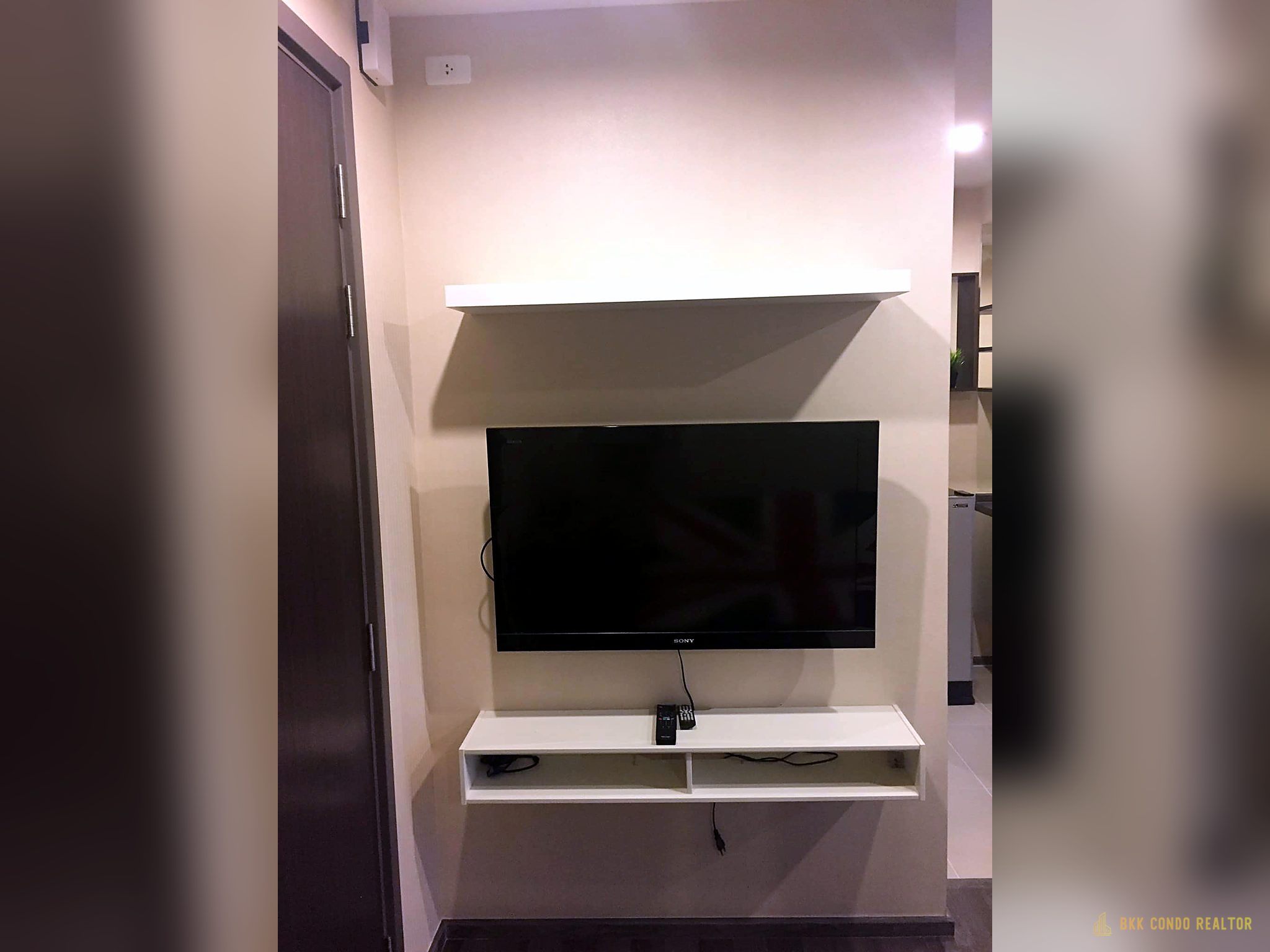1-Bedroom Condo for Rent at The Base Park West (26 sqm) — On Nut BTS