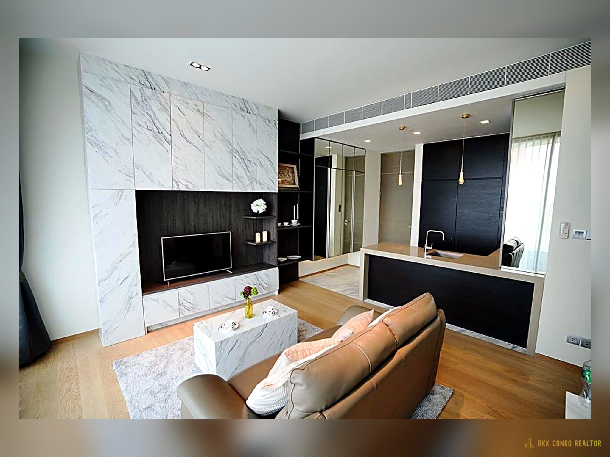 1-Bedroom Condo for Rent at Saladaeng One (57 sqm) — Silom MRT