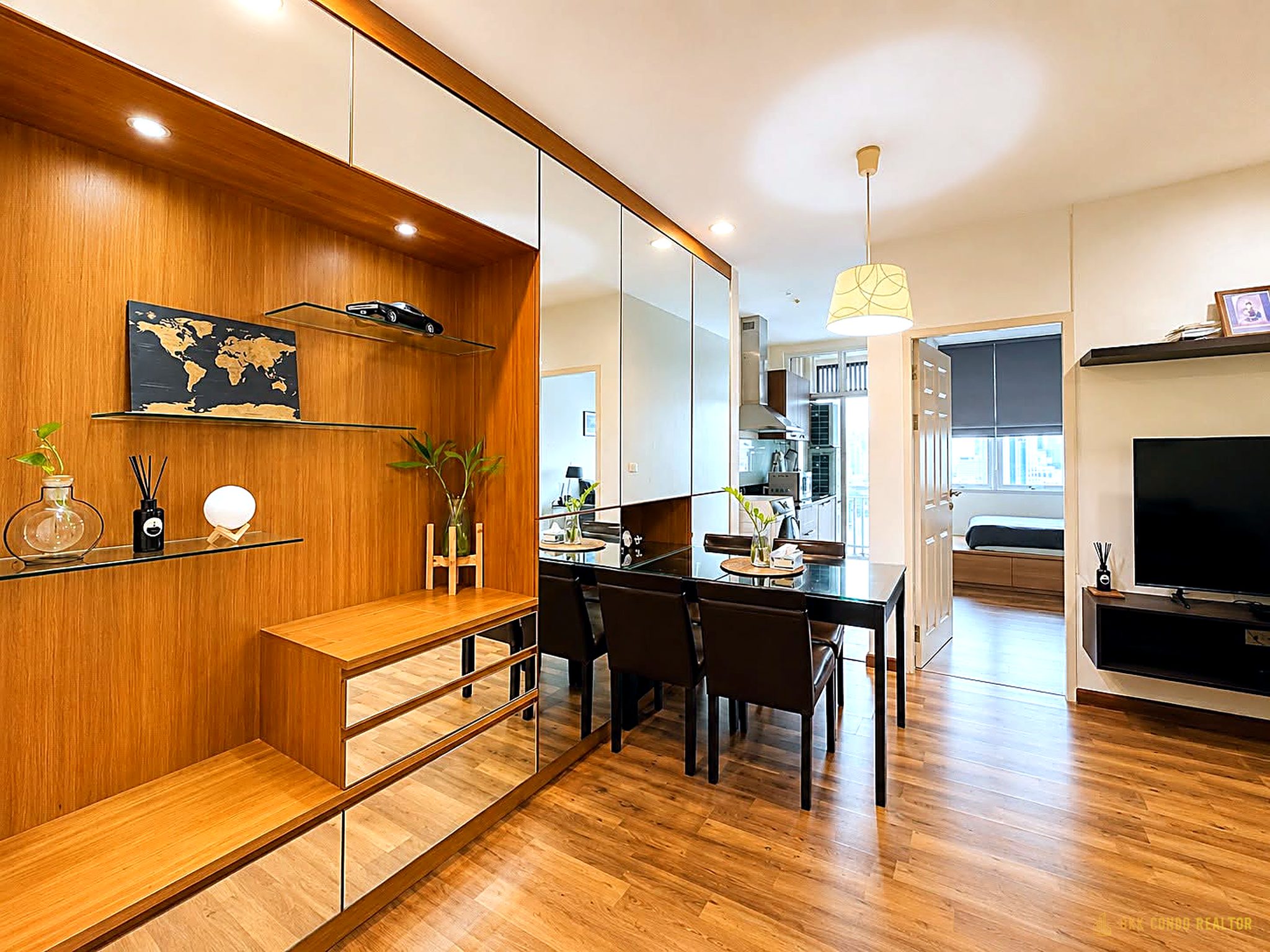 2-Bedroom Condo for Rent at Chewathai Ratchaprarop (55 sqm) — Victory Monument BTS