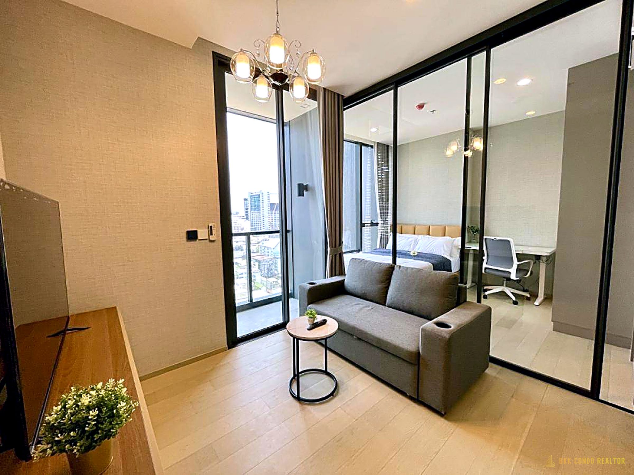 02-living_room-258 1-Bedroom Condo for Rent at The Extro Phayathai-Rangnam (33 sqm) — Victory Monument BTS