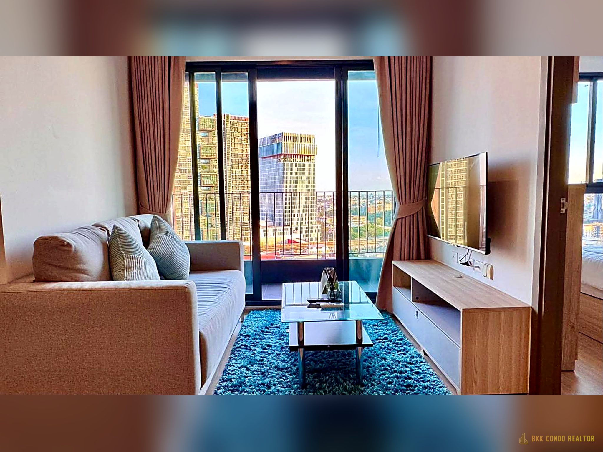 2-Bedroom Condo for Rent at Ideo O2 Bangna (47 sqm) — Bangna BTS