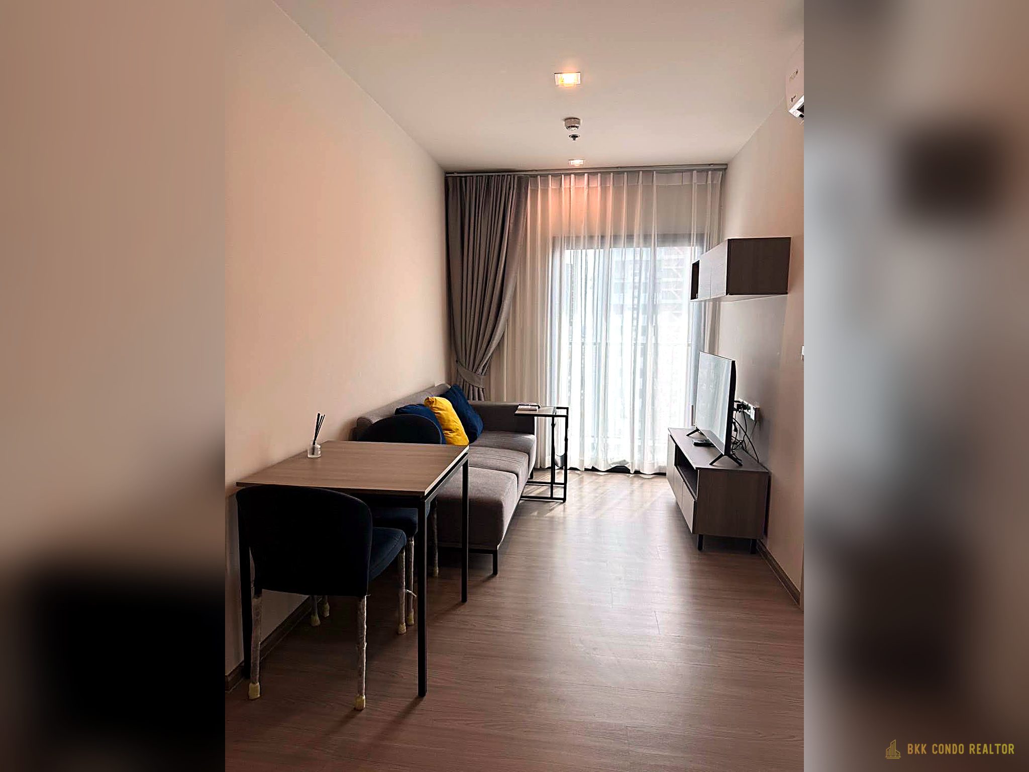 1-Bedroom Condo for Rent at The Base Phetchaburi-Thonglor (33 sqm) — MRT Phetchaburi