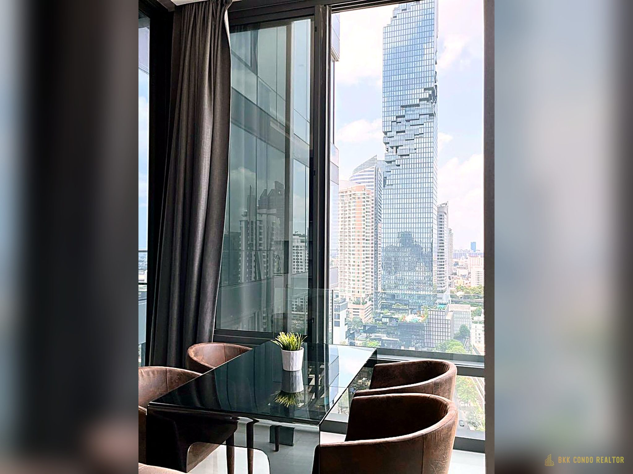 2-Bedroom Condo for Rent at Ashton Silom (72 sqm) — Saint Louis BTS