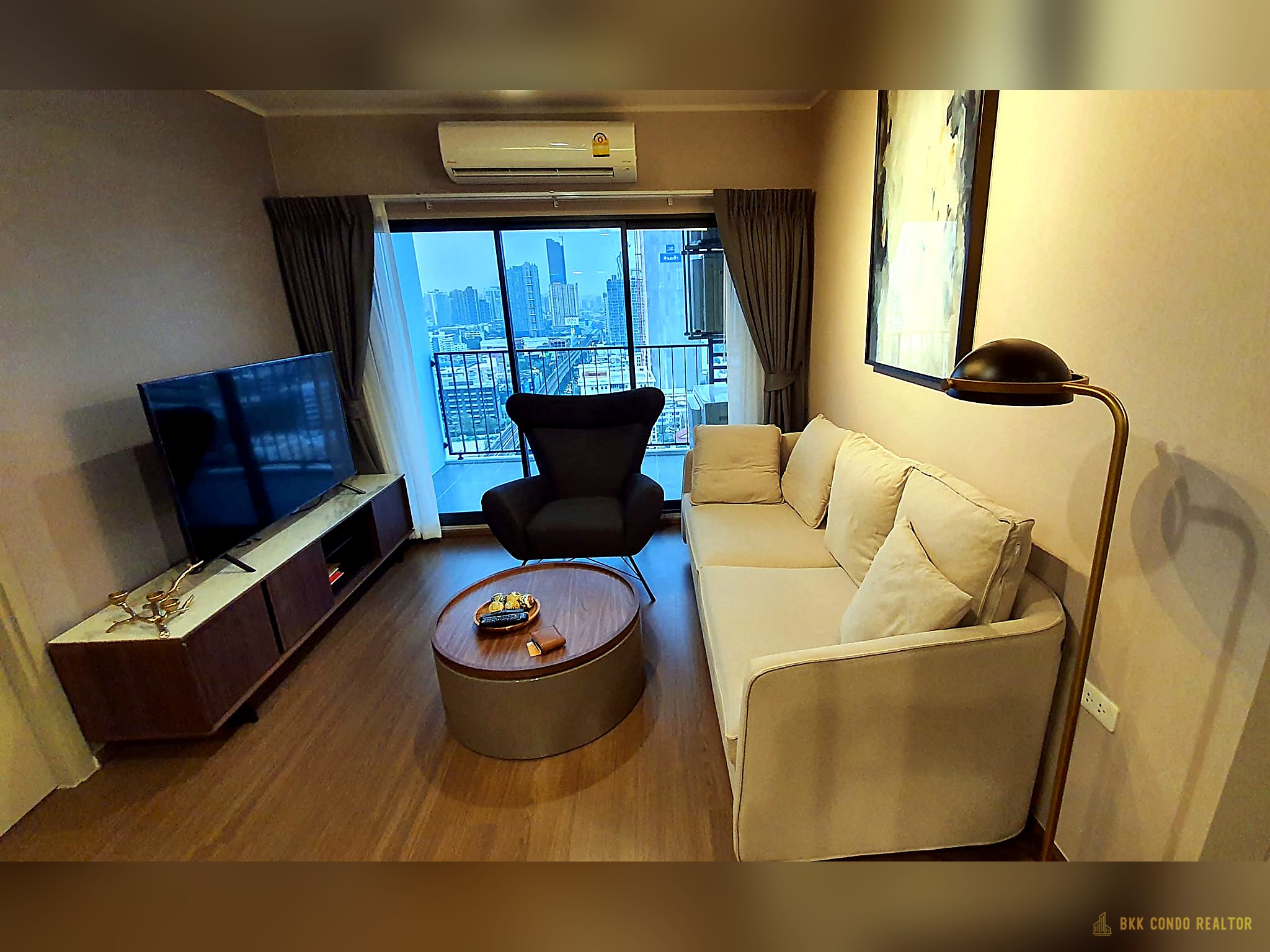 02-living_room-33 2-Bedroom Condo for Rent at IDEO Sukhumvit 93 (60 sqm) — Bang Chak BTS