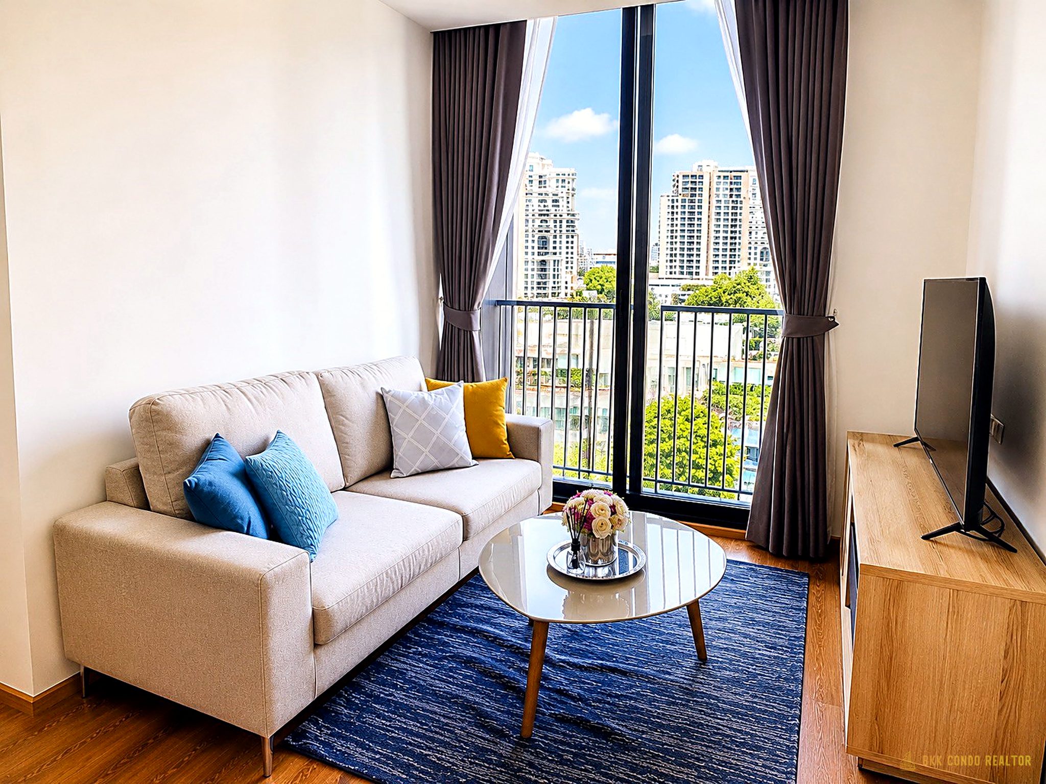 1-Bedroom Condo for Rent at Noble BE33 (34 sqm) — Phrom Phong BTS