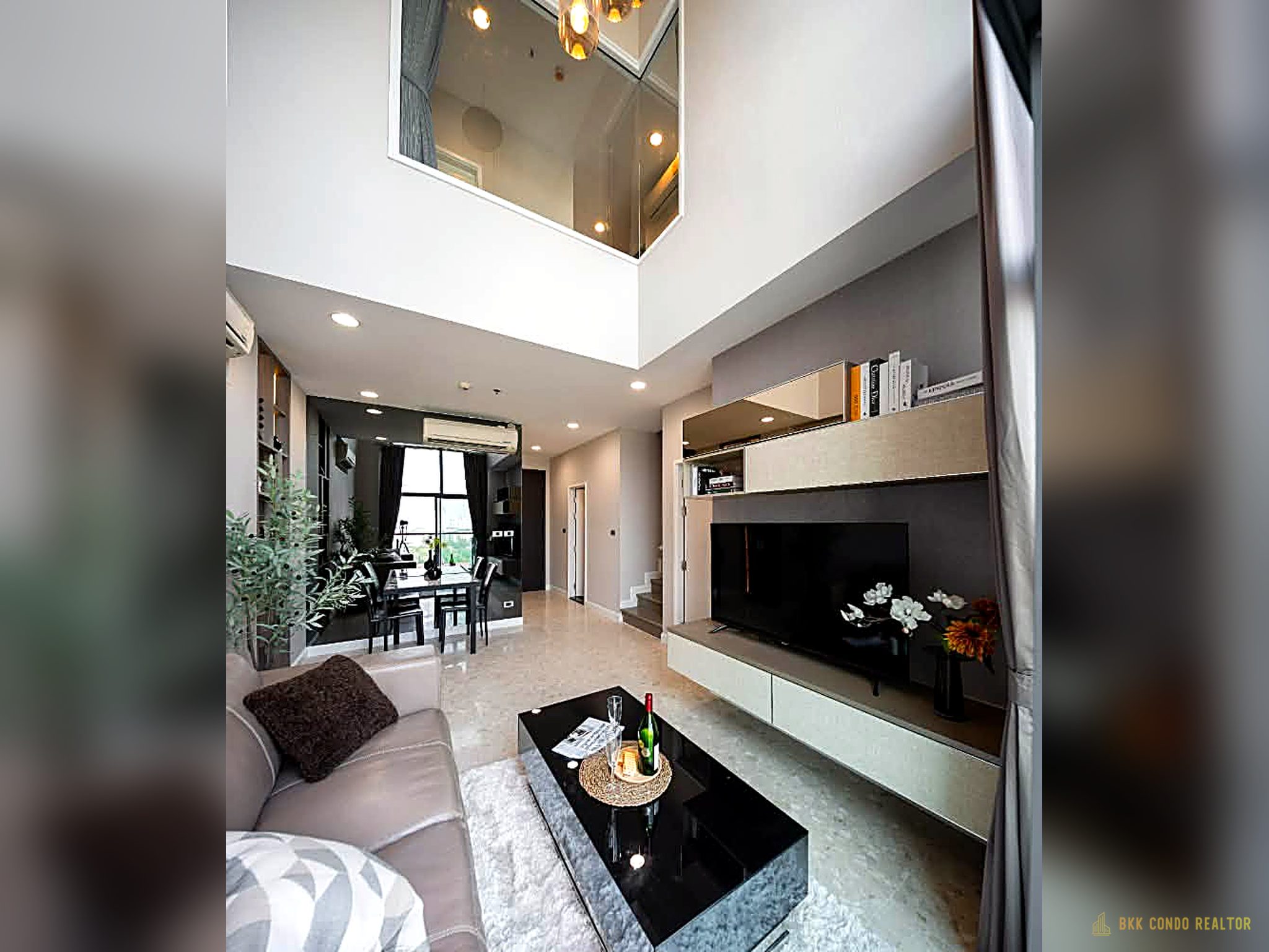 02-living_room-39 Duplex 2-Bedroom Condo for Rent at The Crest Sukhumvit 34 (98.05 sqm) — Thonglor BTS