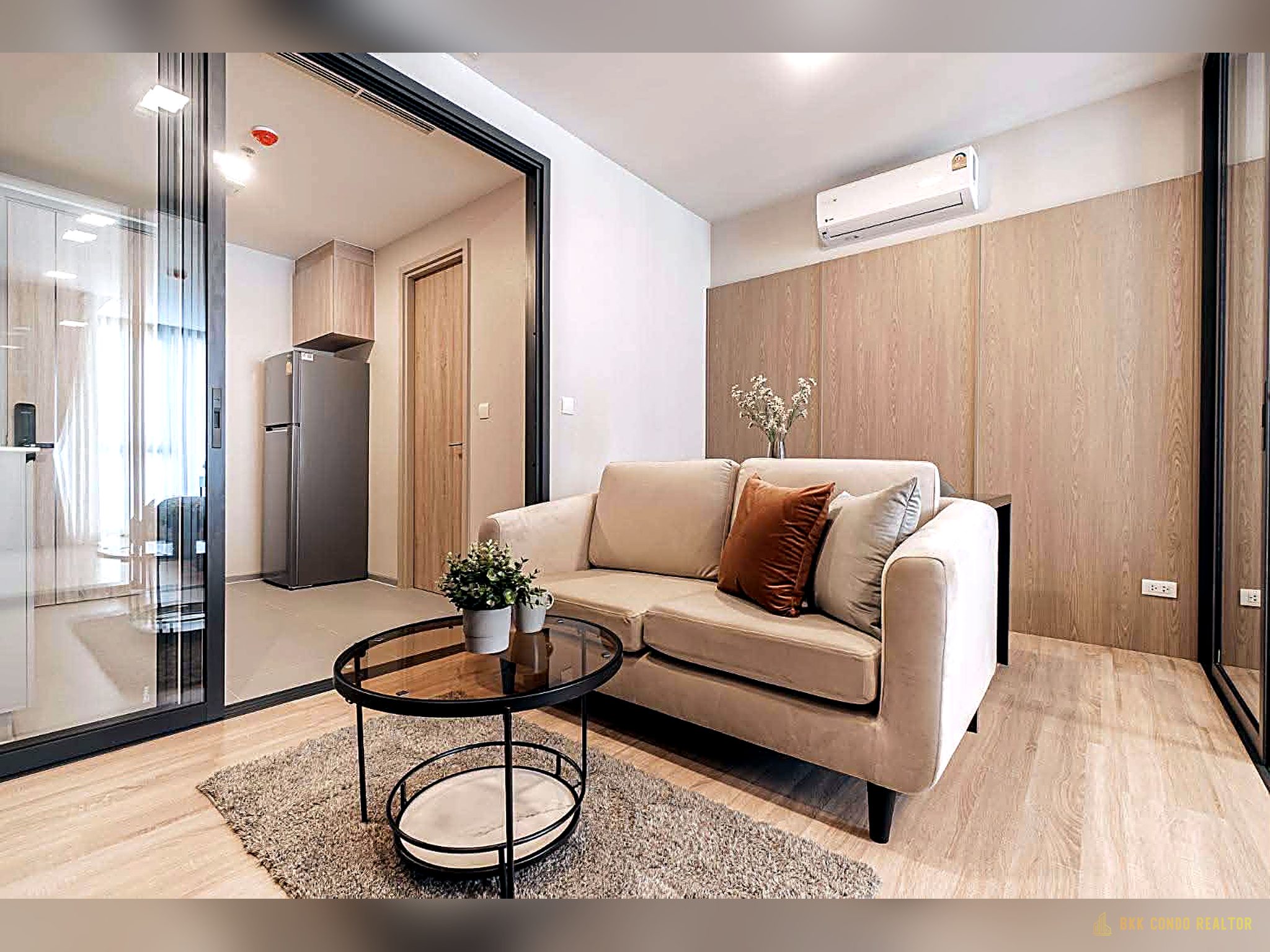 02-living_room-4 1-Bedroom Condo for Rent at XT Phayathai (42 sqm) — Phaya Thai BTS