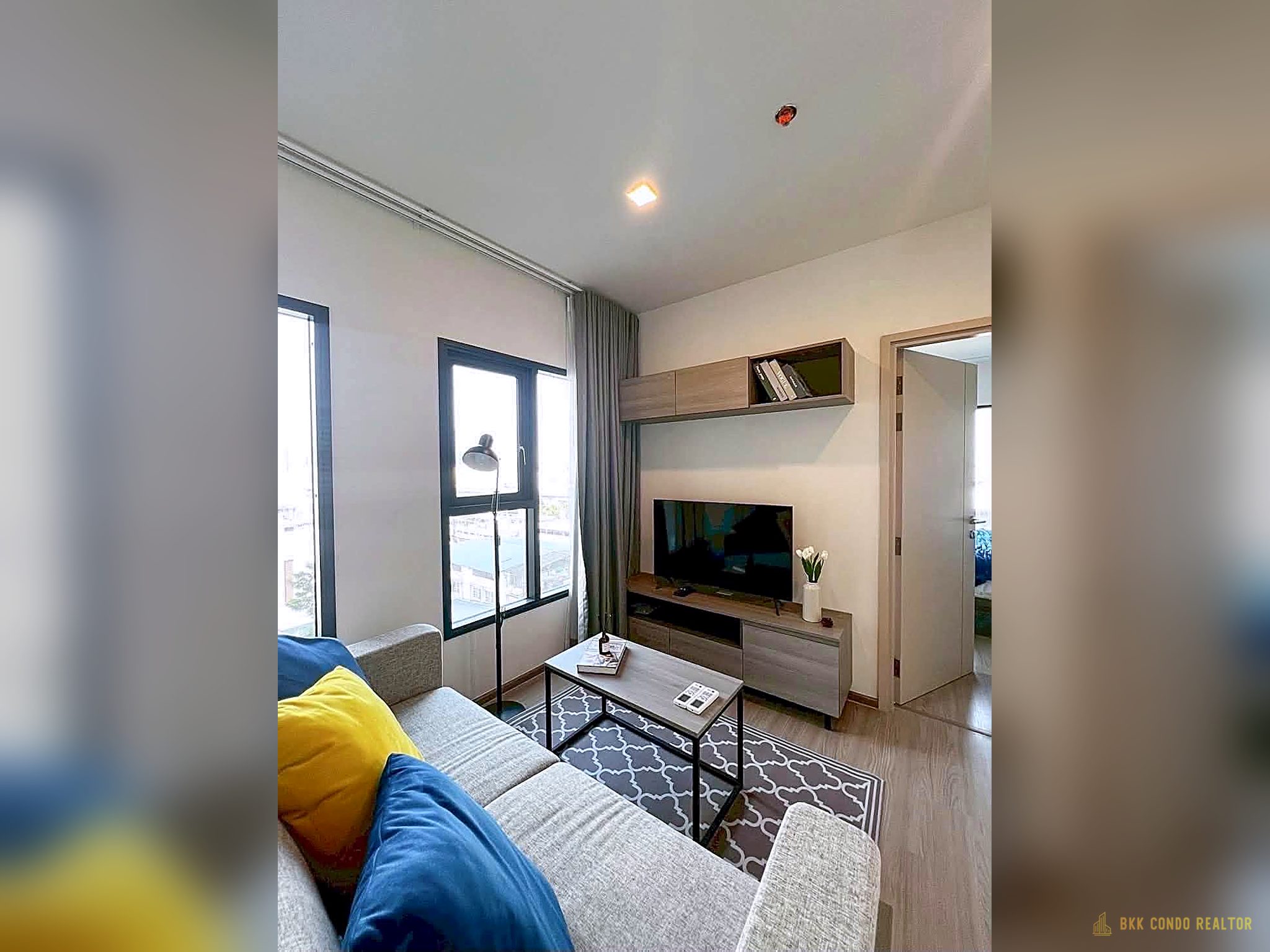 1-Bedroom Condo for Rent at The Base Phetchaburi-Thonglor (40.44 sqm) — Phetchaburi MRT