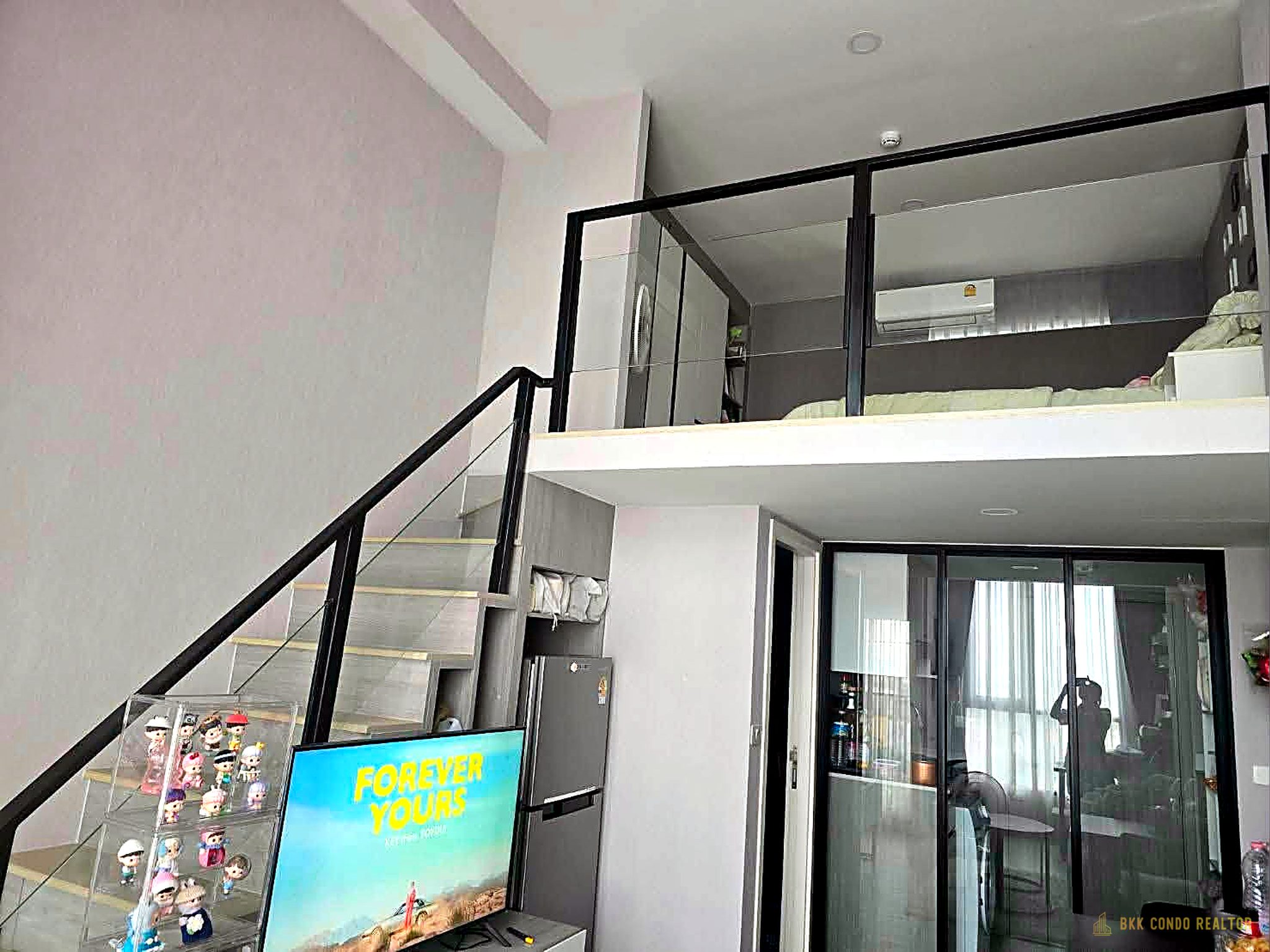 Duplex 1-Bedroom Condo for Rent at Origin Plug & Play Ramkhamhaeng Triple Station (34 sqm) — Ramkhamhaeng