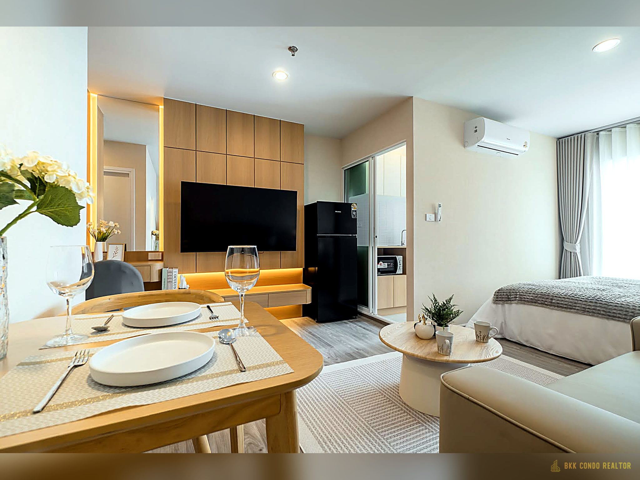 02-living_room-6 Studio Condo for Rent at Regent Home Bangna (28.21 sqm) — Bangna BTS