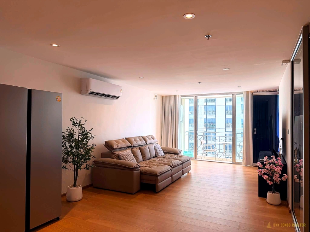 2-Bedroom Condo for Rent at Asoke Place (80 sqm) — Asoke BTS