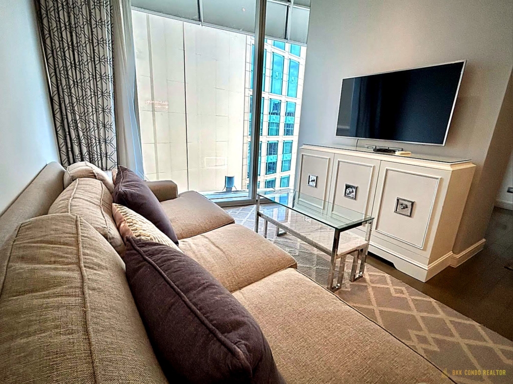 1-Bedroom Condo for Rent at Magnolias Ratchadamri Boulevard (59 sqm) — Chidlom BTS