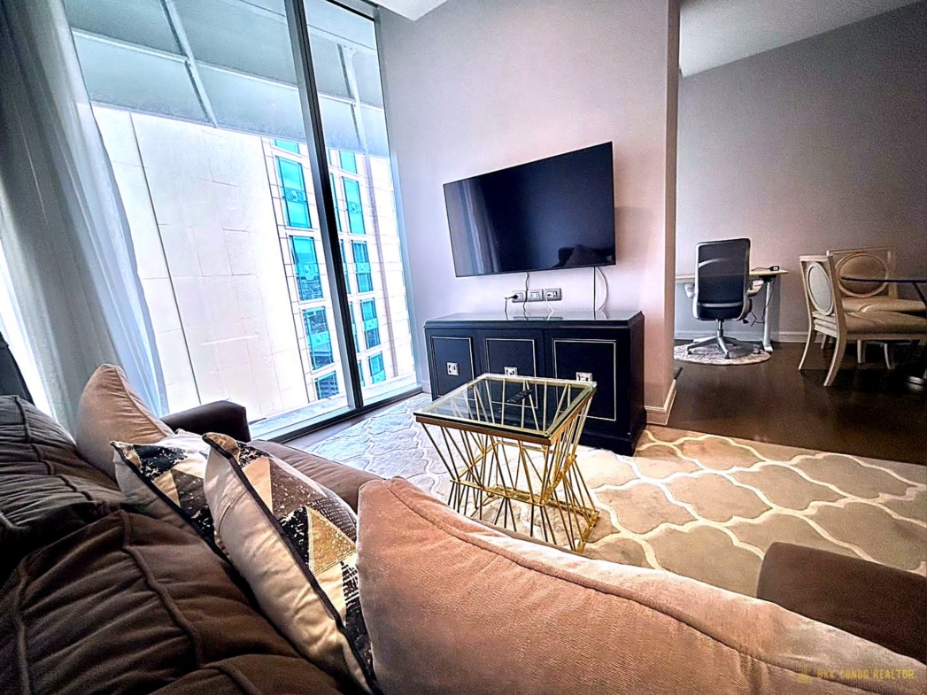 1-Bedroom Condo for Rent at Magnolias Ratchadamri Boulevard (59 sqm) — Chidlom BTS