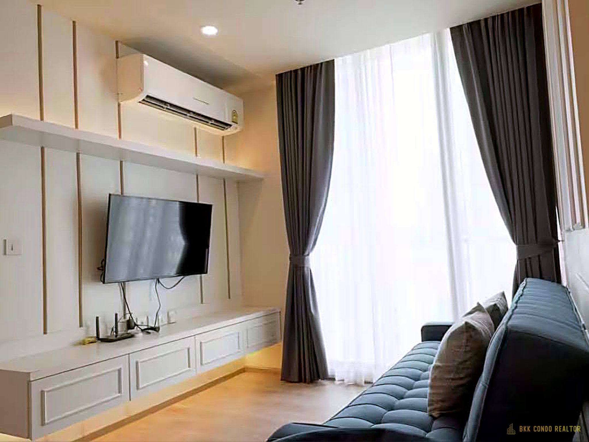 1-Bedroom Condo for Rent at Noble Recole Sukhumvit 19 (35 sqm) — Asoke BTS