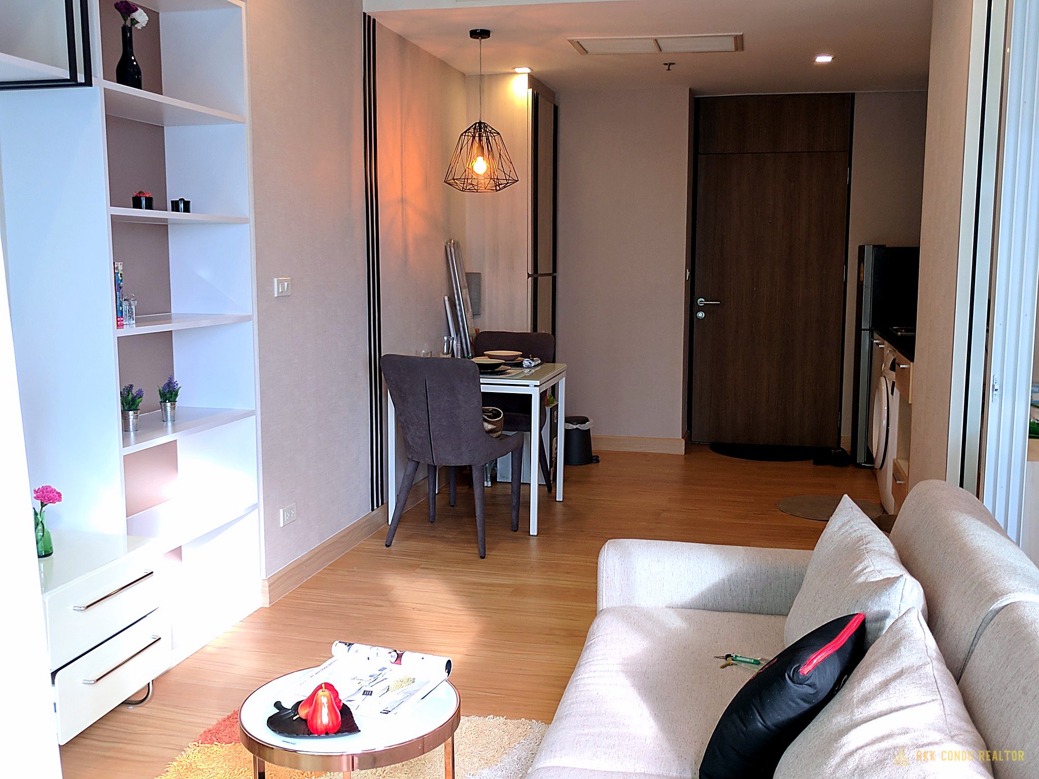 1-Bedroom Condo for Rent at Noble Remix Thonglor (38 sqm) — Thonglor BTS