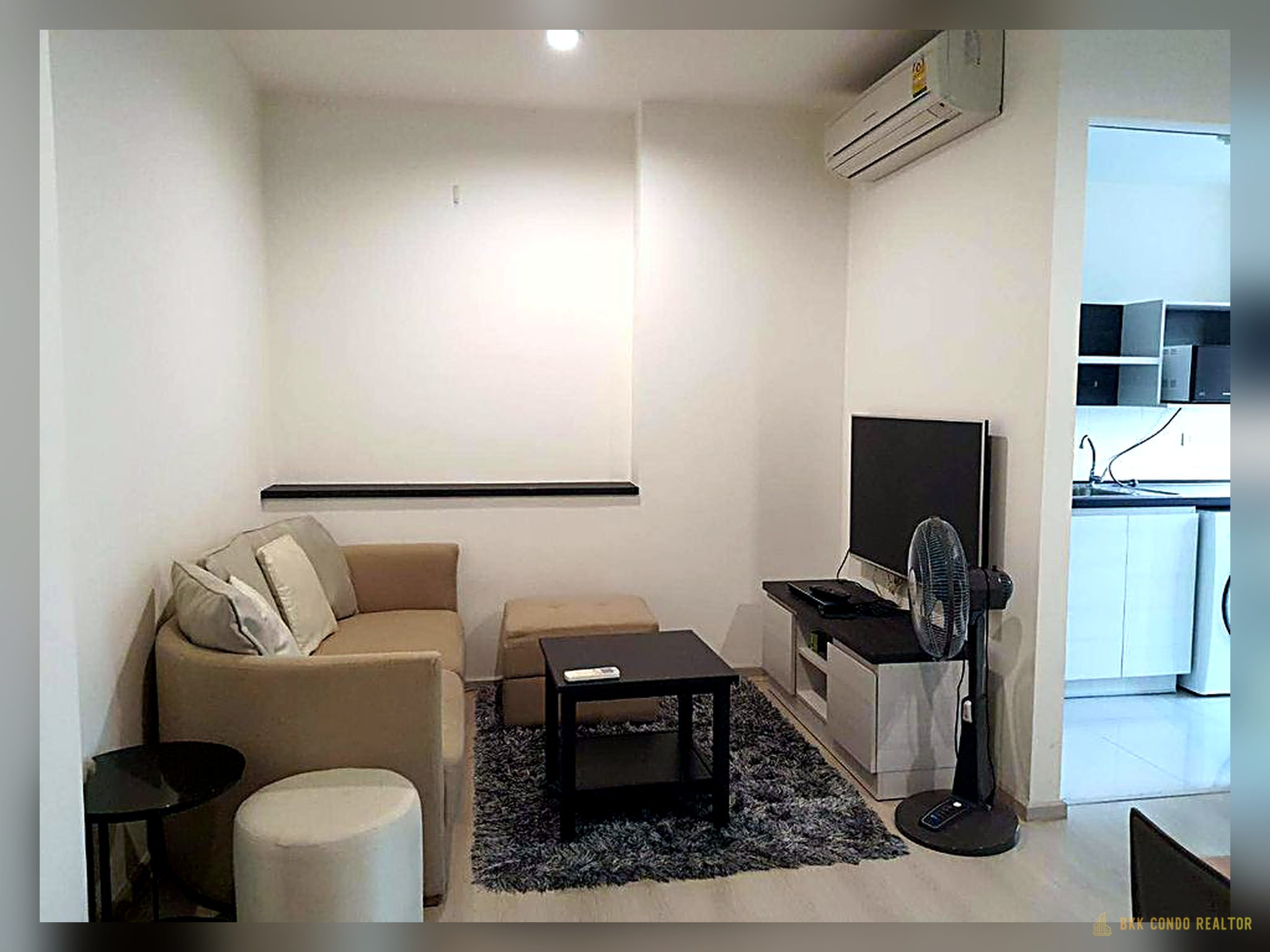 02-living_room-95 2-Bedroom Condo for Rent at Life Ratchadapisek (46 sqm) — Huai Khwang MRT