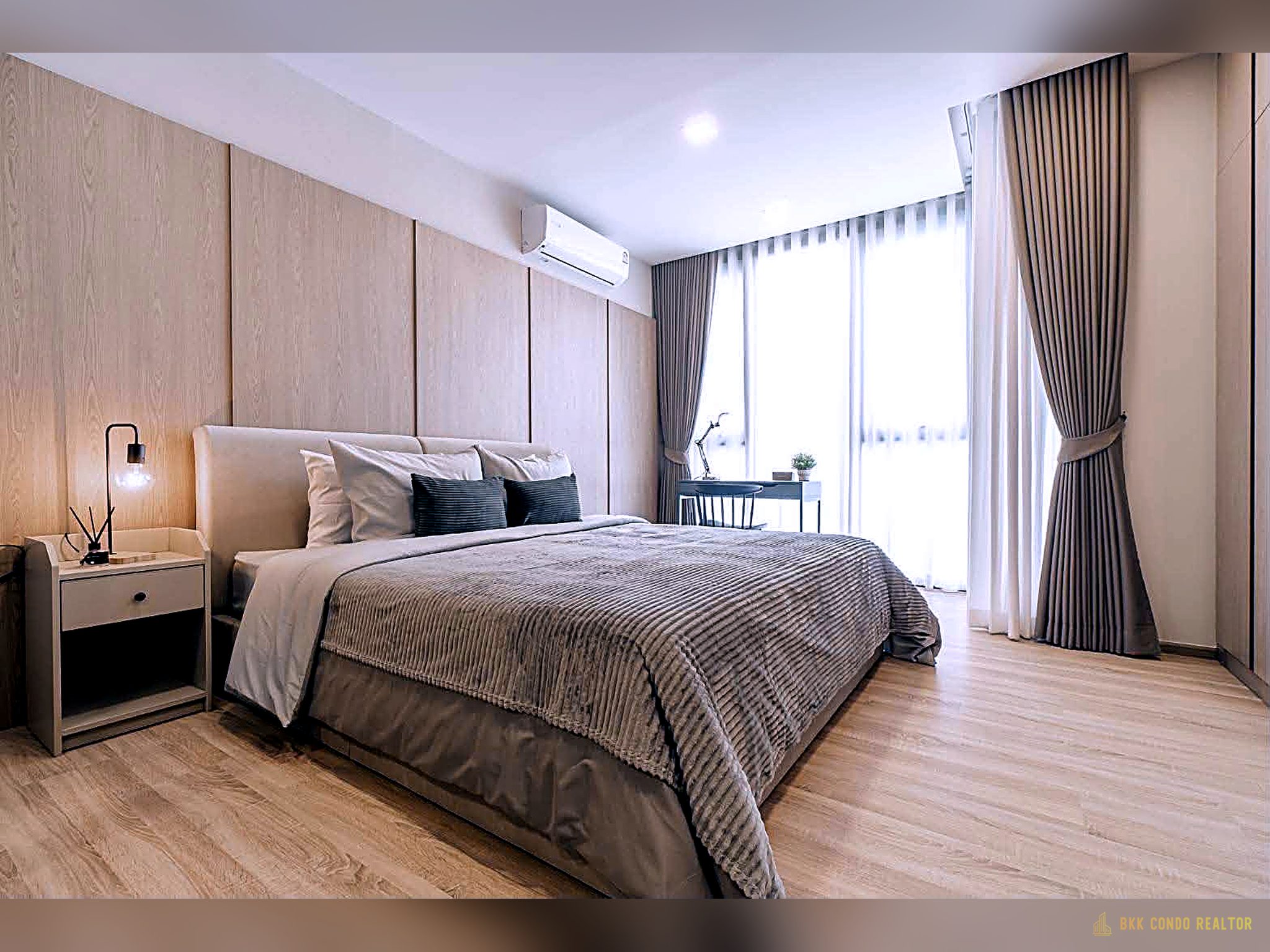 03-bedroom-1 1-Bedroom Condo for Rent at XT Phayathai (42 sqm) — Phaya Thai BTS