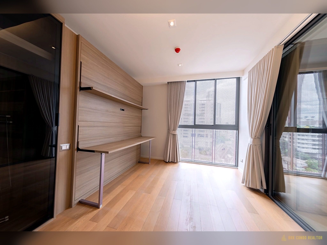 1-Bedroom Condo for Rent at Circle Sukhumvit 31 (45.59 sqm) — Phrom Phong BTS
