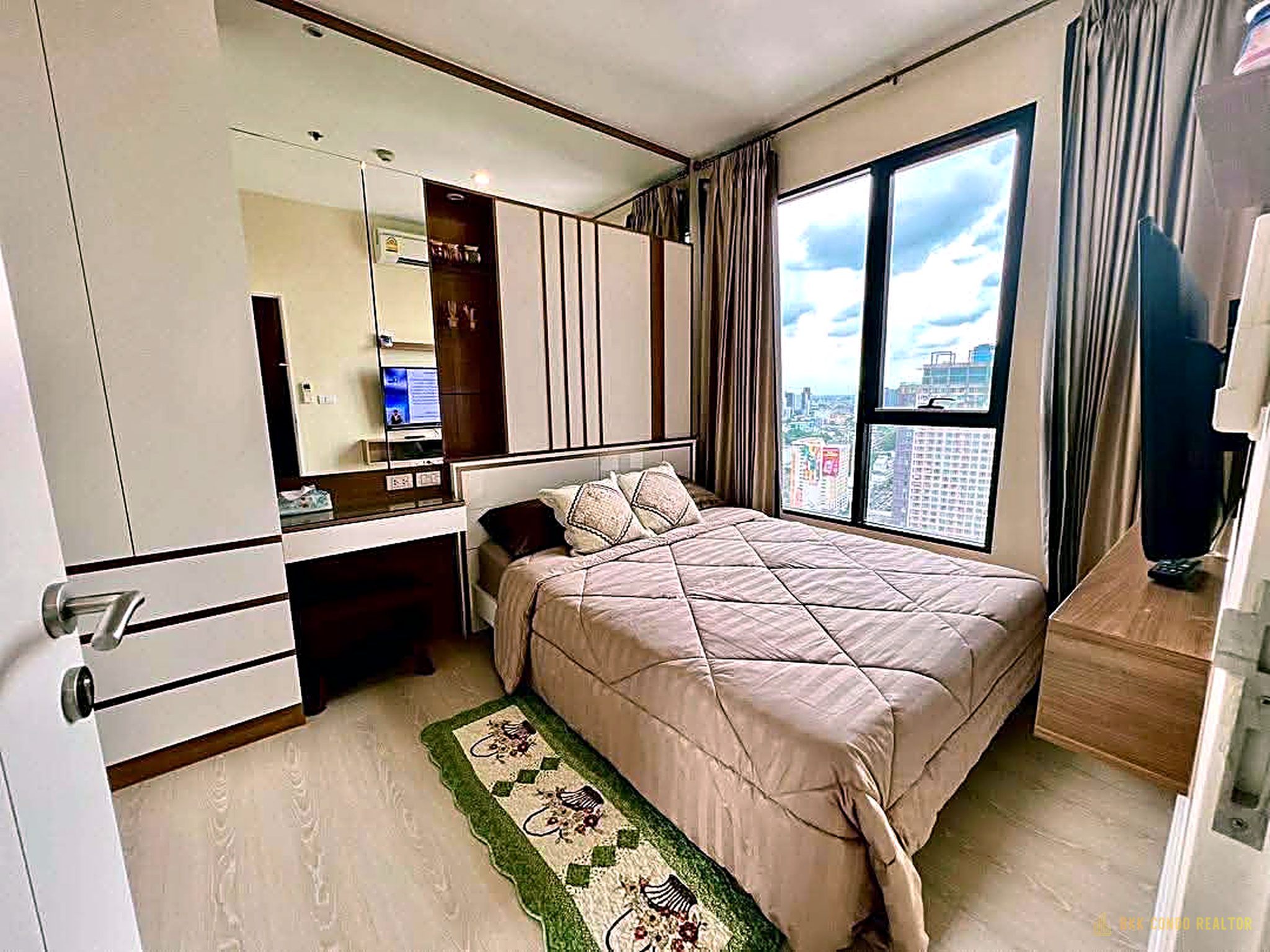 1-Bedroom Condo for Rent at The Niche Pride Thonglor-Phetchaburi (31 sqm) — Phetchaburi MRT