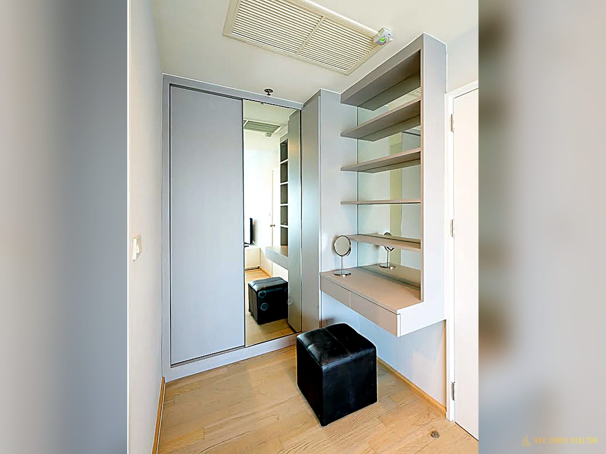1-Bedroom Condo for Rent at Noble Remix Thonglor (43 sqm) — Thonglor BTS