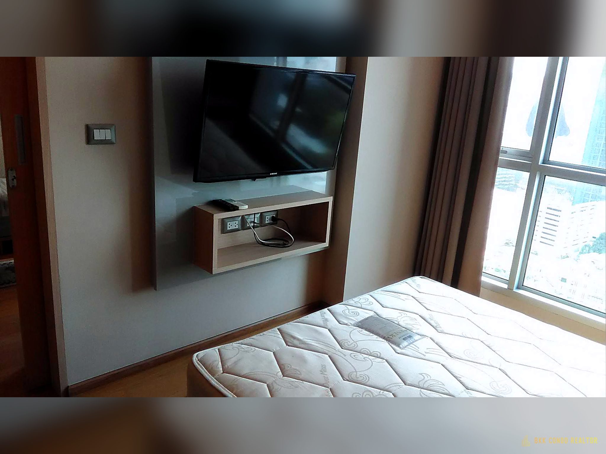 1-Bedroom Condo for Rent at The Address Asoke (45 sqm) — MRT Phetchaburi