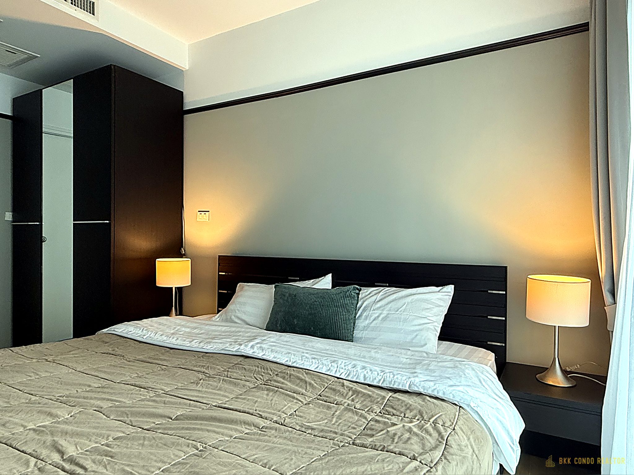 1-Bedroom Condo for Rent at Noble Remix Thonglor (40 sqm) — Thonglor BTS