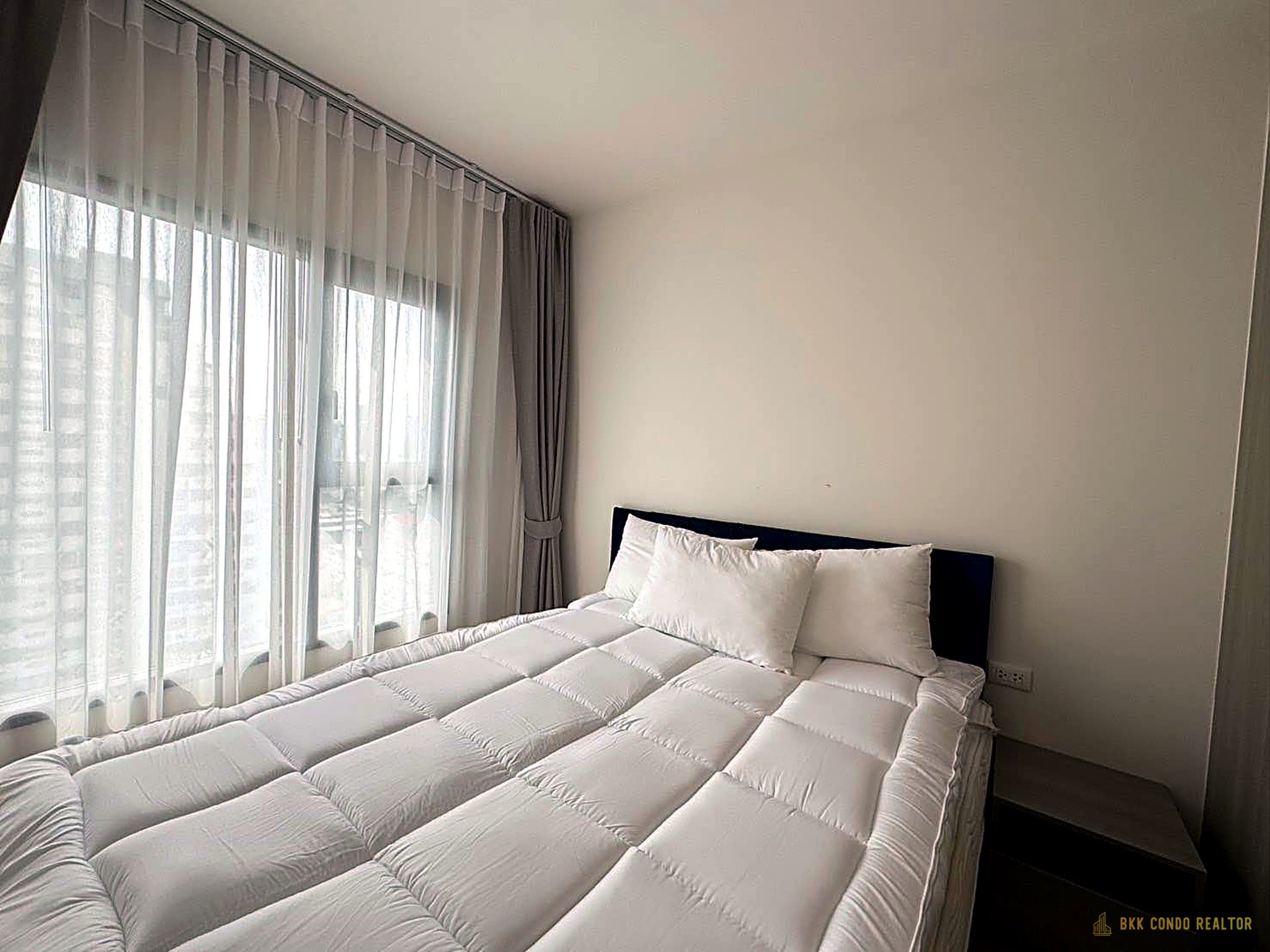1-Bedroom Condo for Rent at The Base Phetchaburi-Thonglor (33 sqm) — MRT Phetchaburi