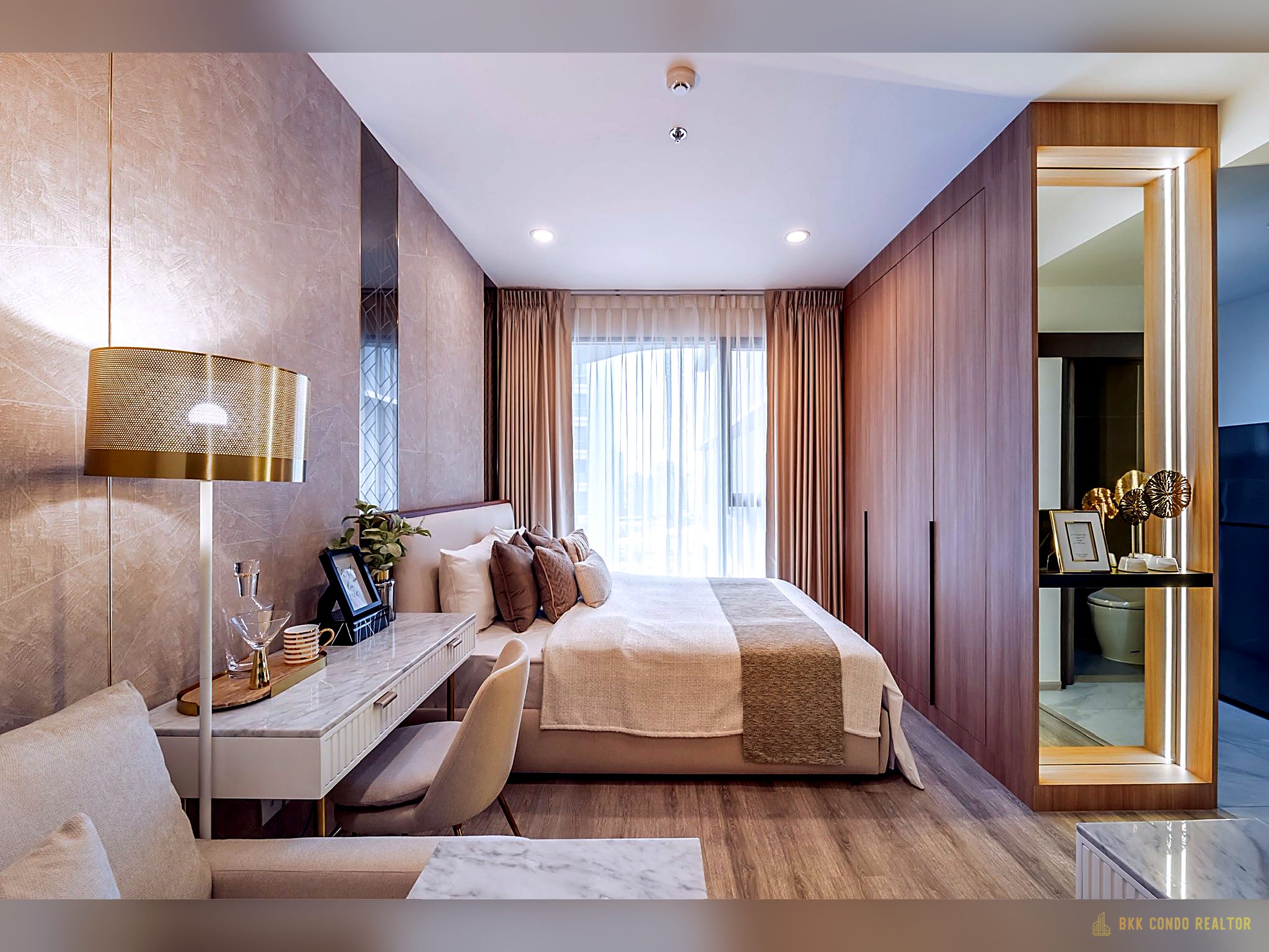 1-Bedroom Condo for Rent at IDEO Mobi Asoke (29 sqm) — Phetchaburi MRT