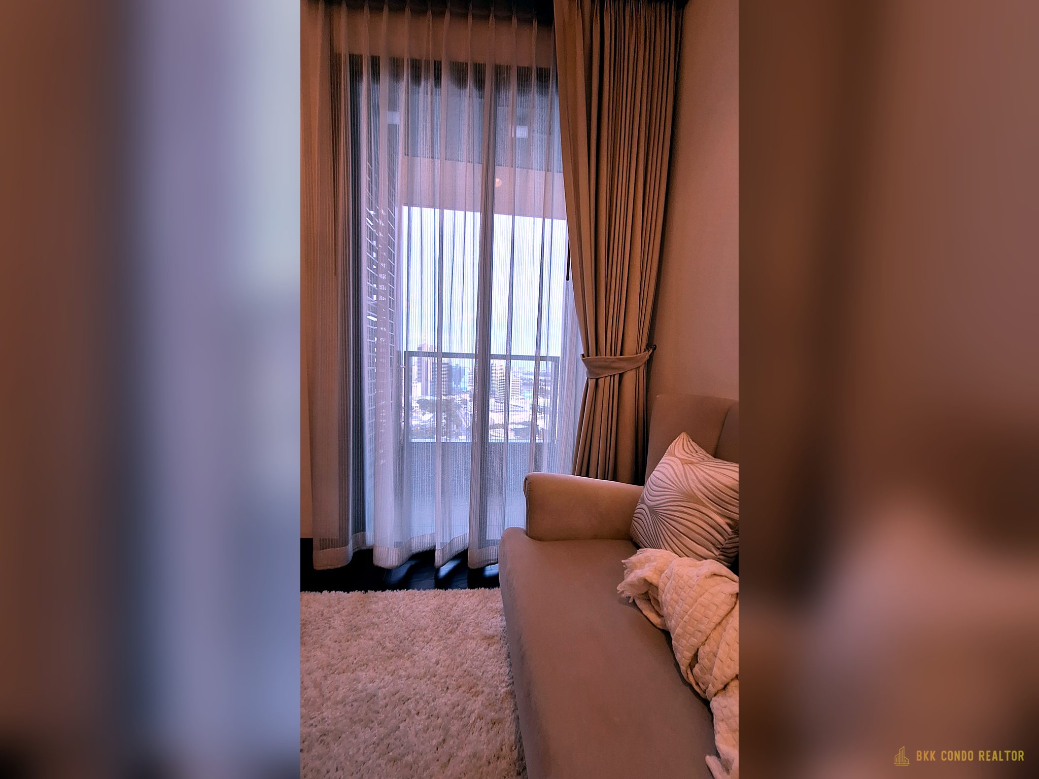 2-Bedroom Condo for Rent at Lumpini 24 (55 sqm) — Phrom Phong BTS