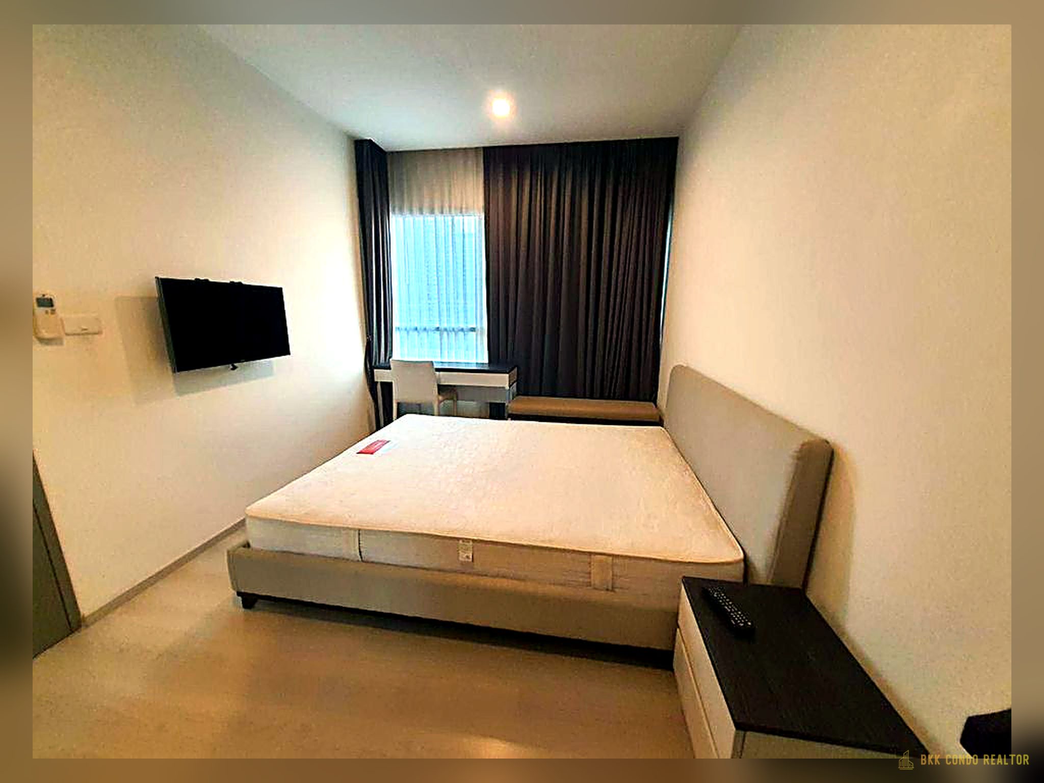 03-bedroom-51 2-Bedroom Condo for Rent at Life Ratchadapisek (46 sqm) — Huai Khwang MRT