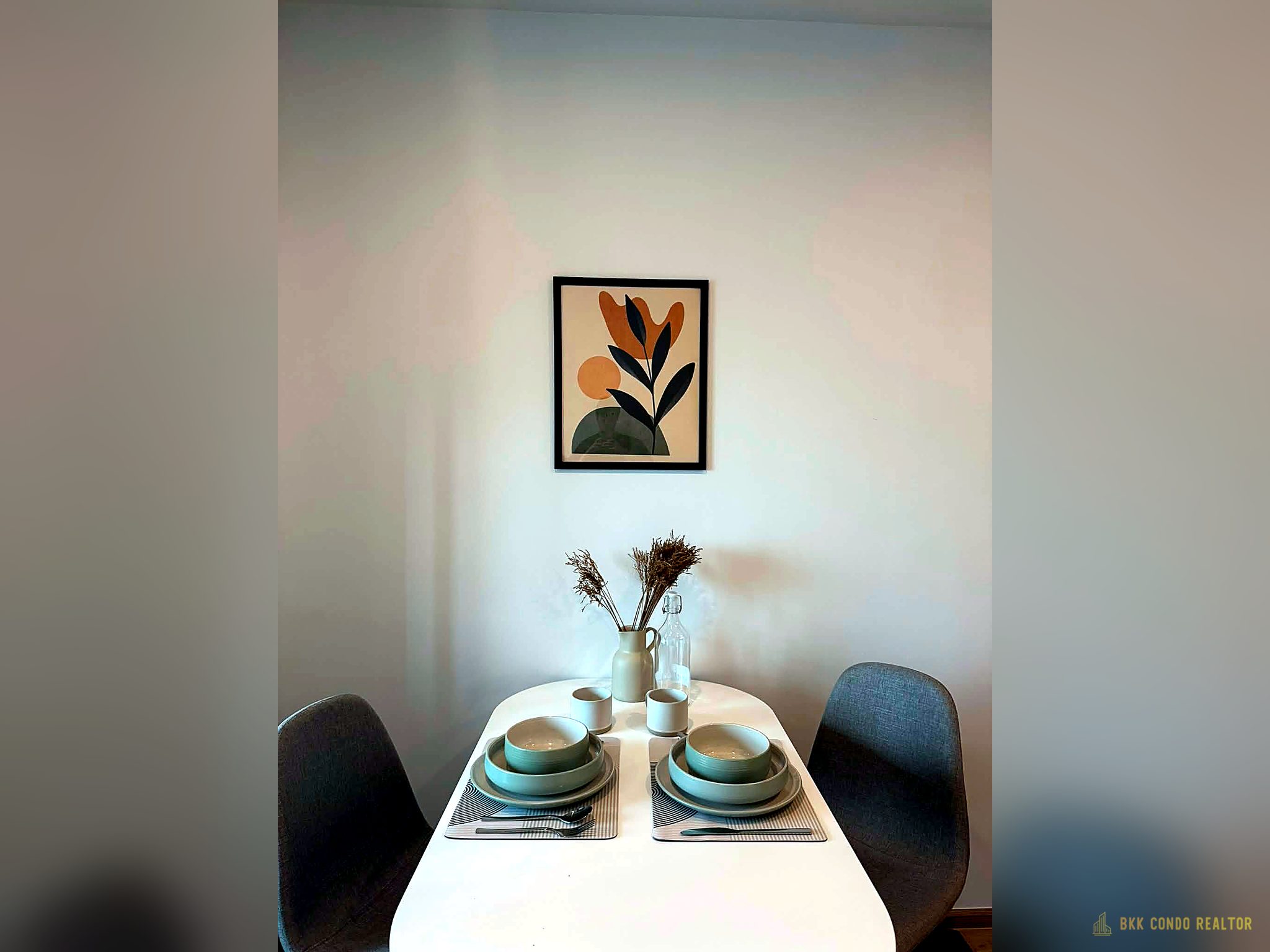 03-living_room-100 1-Bedroom Condo for Rent at Life Rama4 – Asoke (32 sqm) — MRT Queen Sirikit National Convention Centre