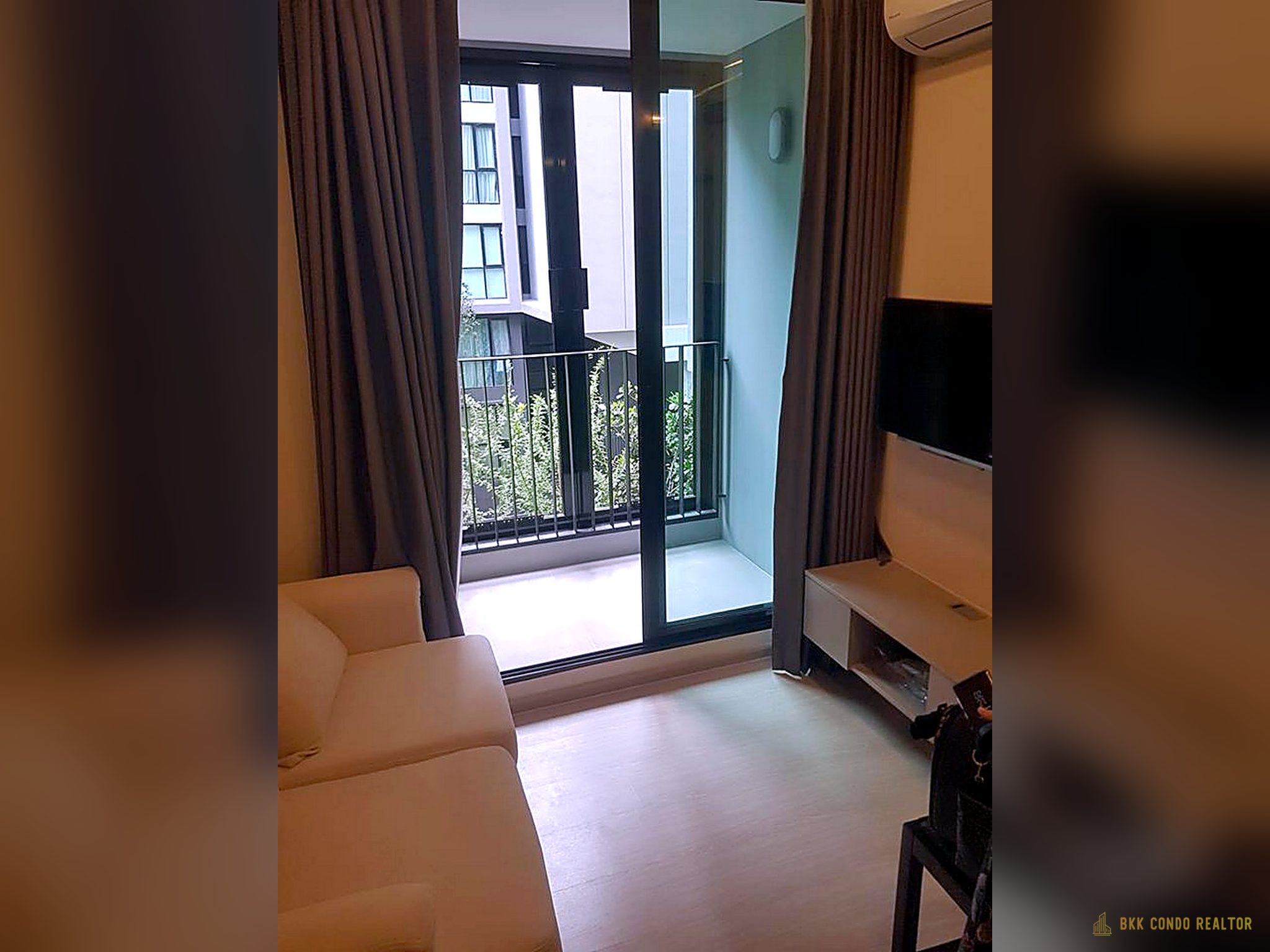 2-Bedroom Condo for Rent at Vtara Sukhumvit 36 (52 sqm) — Thong Lo BTS
