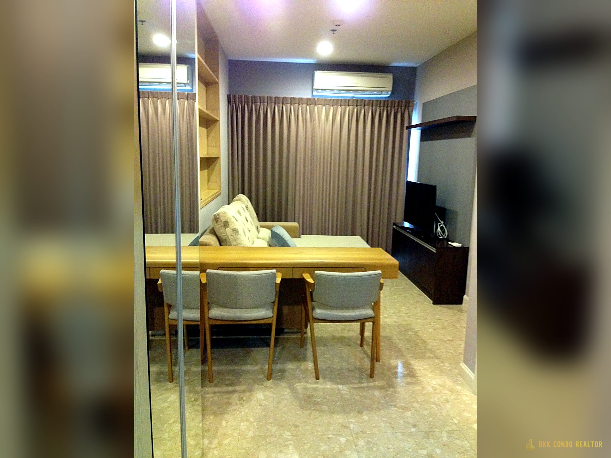 1-Bedroom Condo for Rent at The Crest Sukhumvit 34 (45.39 sqm) — Thonglor BTS