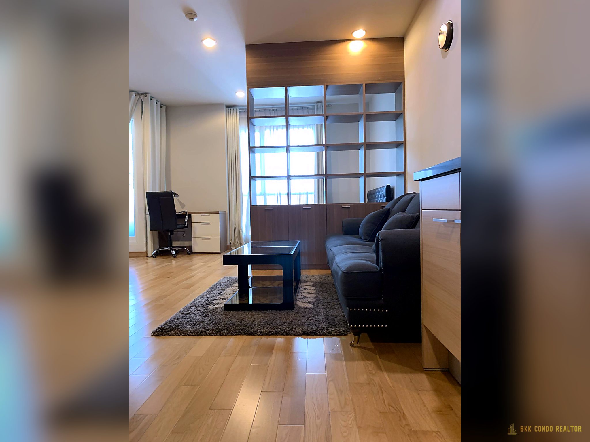 Studio Condo for Rent at The Address Chidlom (40 sqm) — Chidlom BTS