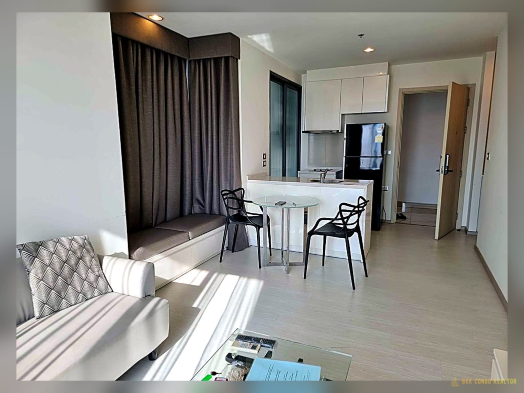 1-Bedroom Condo for Rent at Rhythm Sukhumvit 42 (48 sqm) — Ekkamai BTS