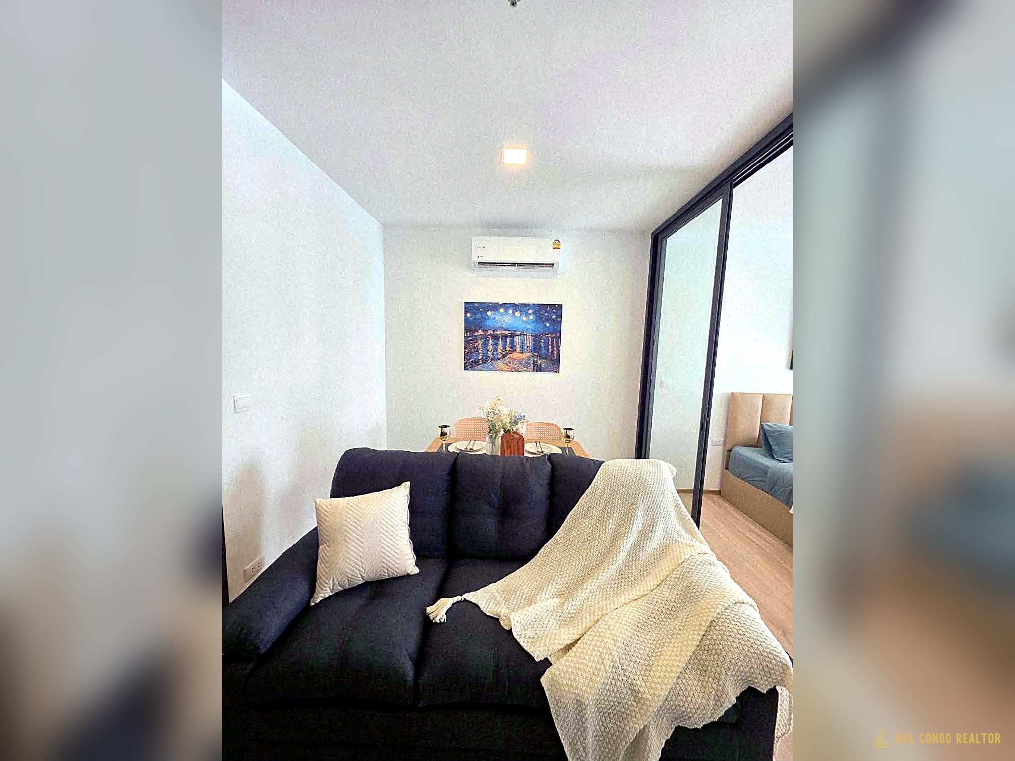 1-Bedroom Condo for Rent at XT Phayathai (42 sqm) — Phaya Thai BTS