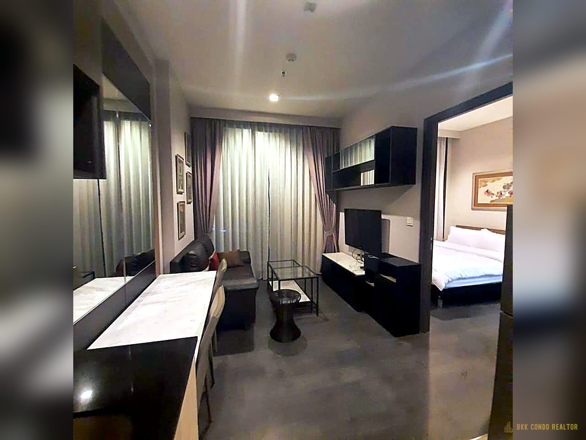 1-Bedroom Condo for Rent at Edge Sukhumvit 23 (31 sqm) — Asoke BTS