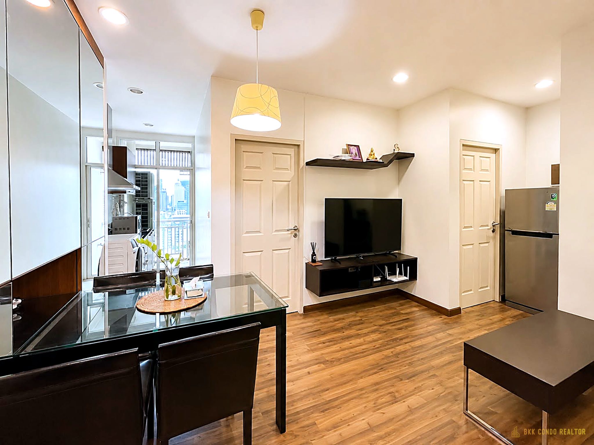 2-Bedroom Condo for Rent at Chewathai Ratchaprarop (55 sqm) — Victory Monument BTS