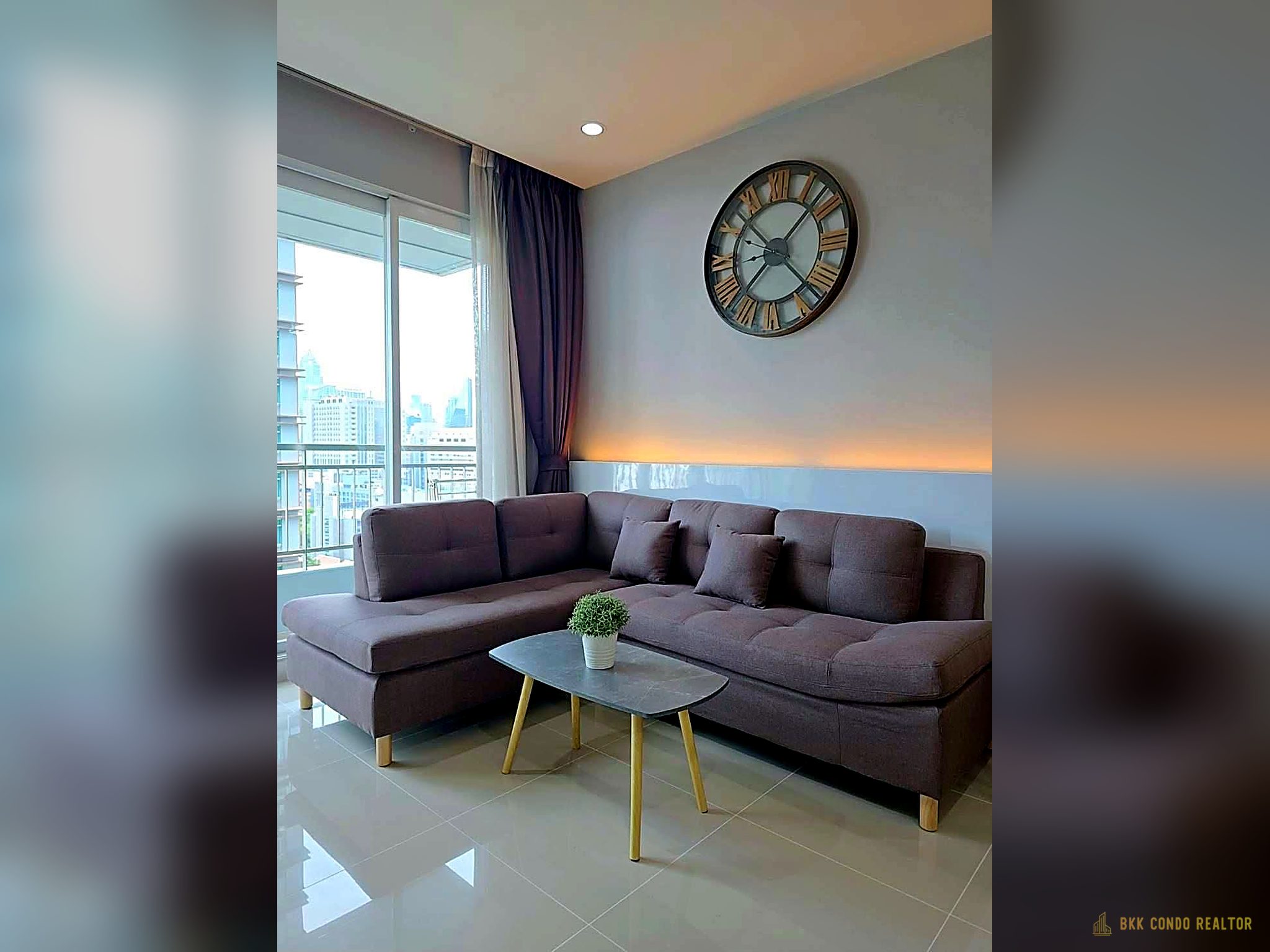 1-Bedroom Condo for Rent at Circle Condominium (48 sqm) — MRT Phetchaburi