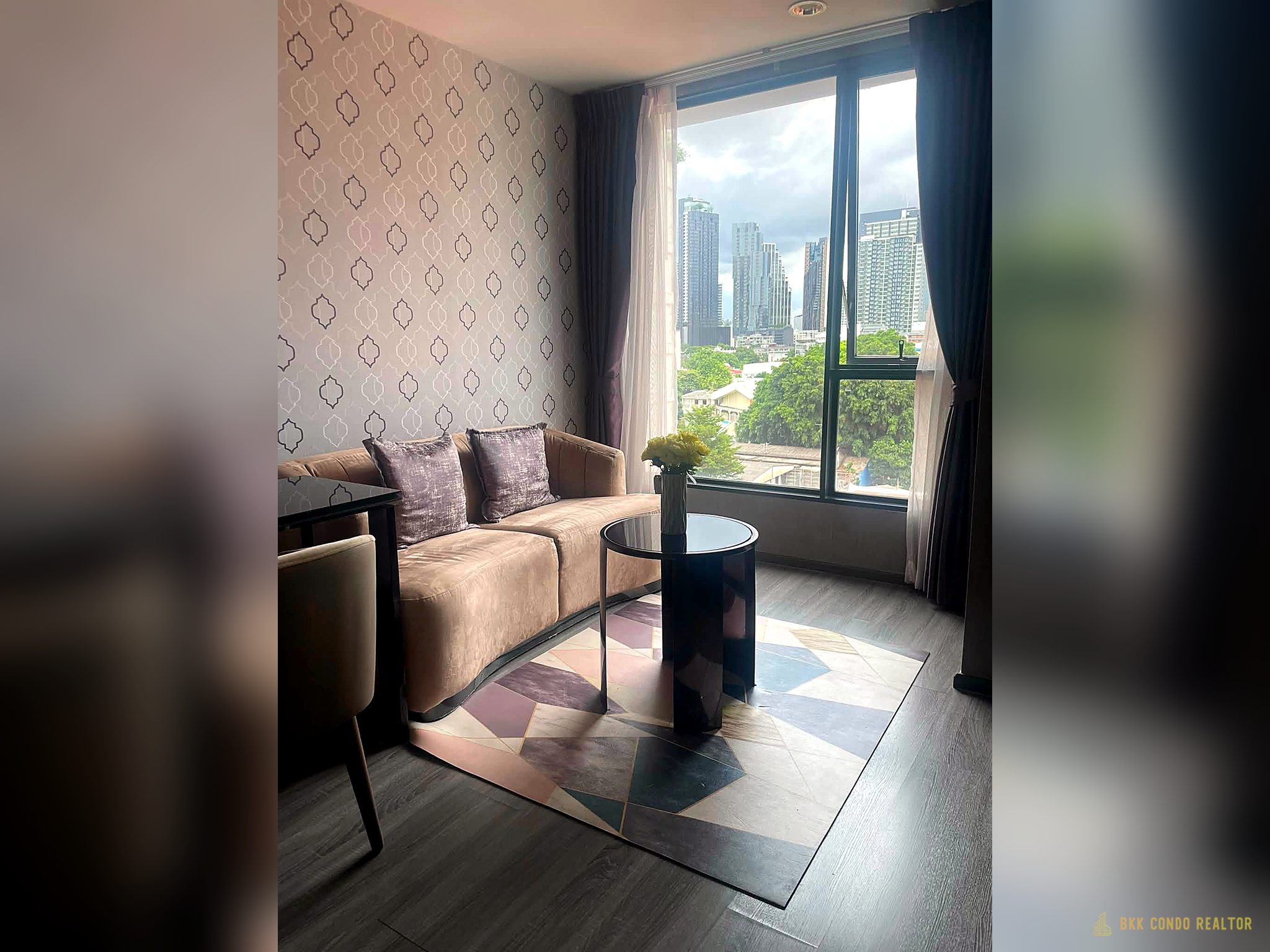 1-Bedroom Condo for Rent at IDEO Mobi Sukhumvit 40 (34.9 sqm) — Ekkamai BTS