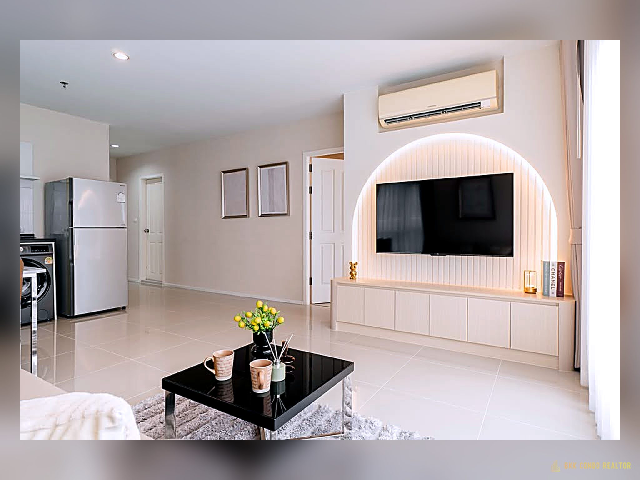 03-living_room-221 1-Bedroom Condo for Rent at Aspire Rama 9 (67 sqm) — Rama 9 MRT