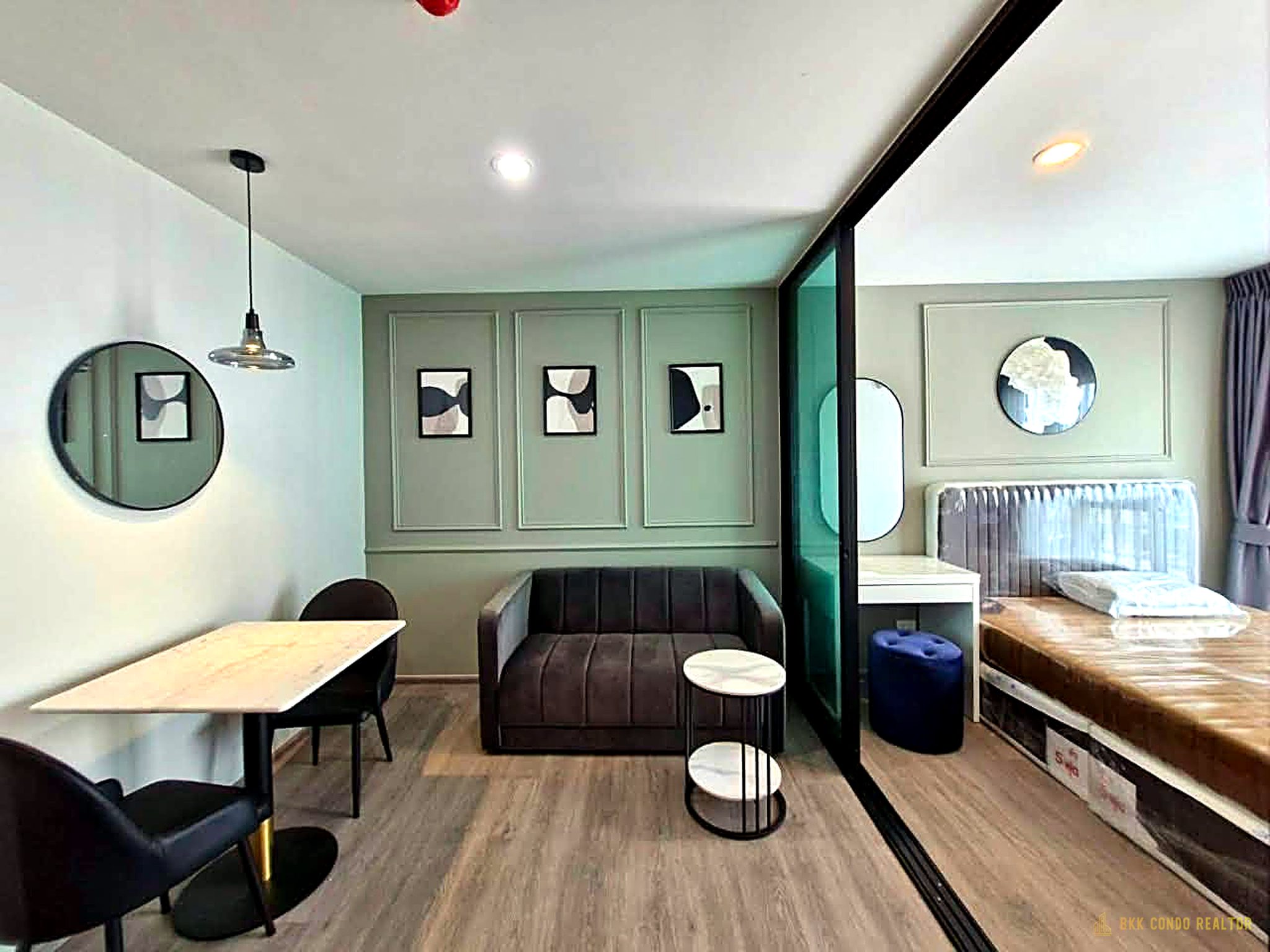 1-Bedroom Condo for Rent at Regent Home Bangna (28 sqm) — Bangna BTS
