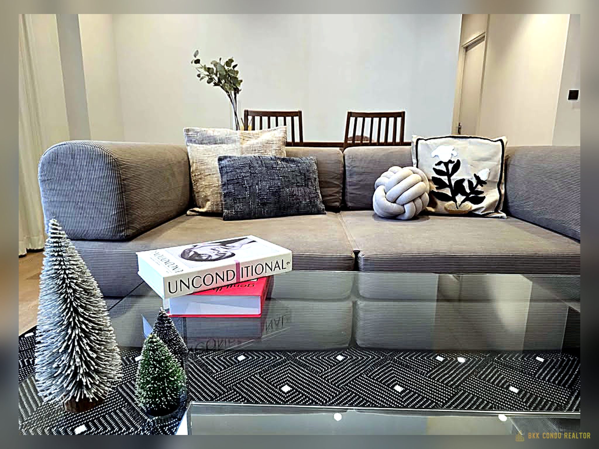 2-Bedroom Condo for Rent at Muniq Langsuan (86 sqm) — Chidlom BTS
