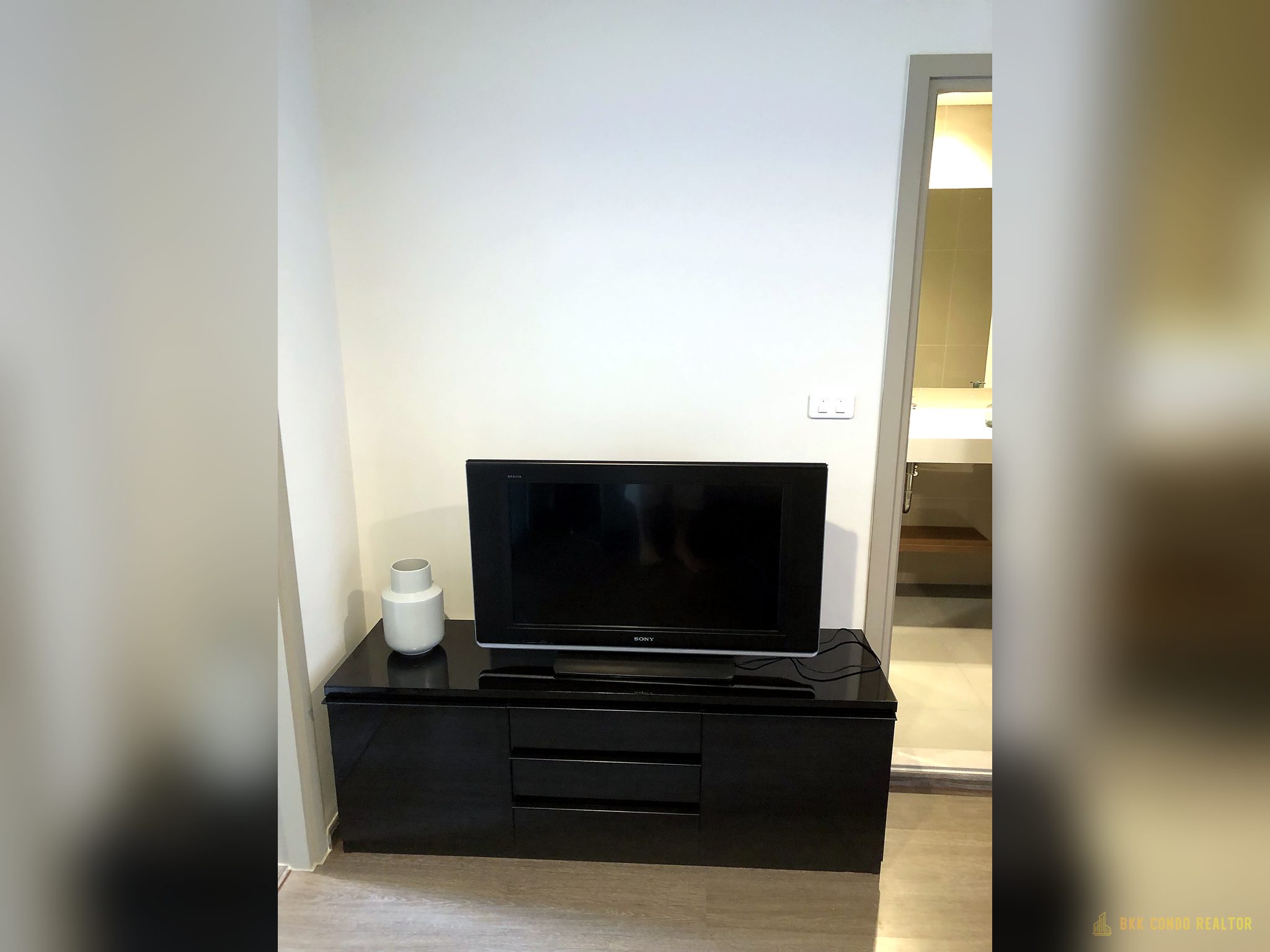 1-Bedroom Condo for Rent at IDEO Sukhumvit 93 (32 sqm) — Bang Chak BTS