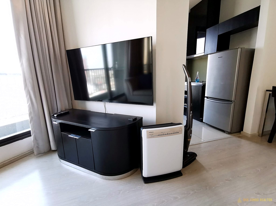 2-Bedroom Condo for Rent at Rhythm 44/1 (68 sqm) — Phra Khanong BTS