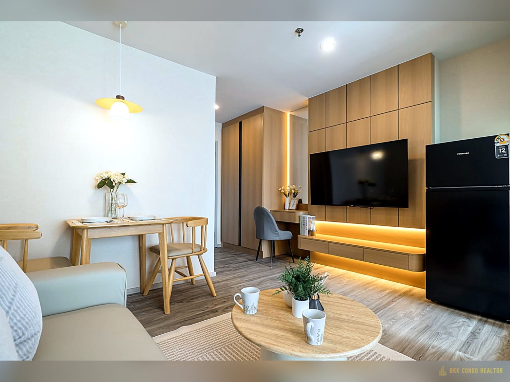 Studio Condo for Rent at Regent Home Bangna (28.21 sqm) — Bangna BTS