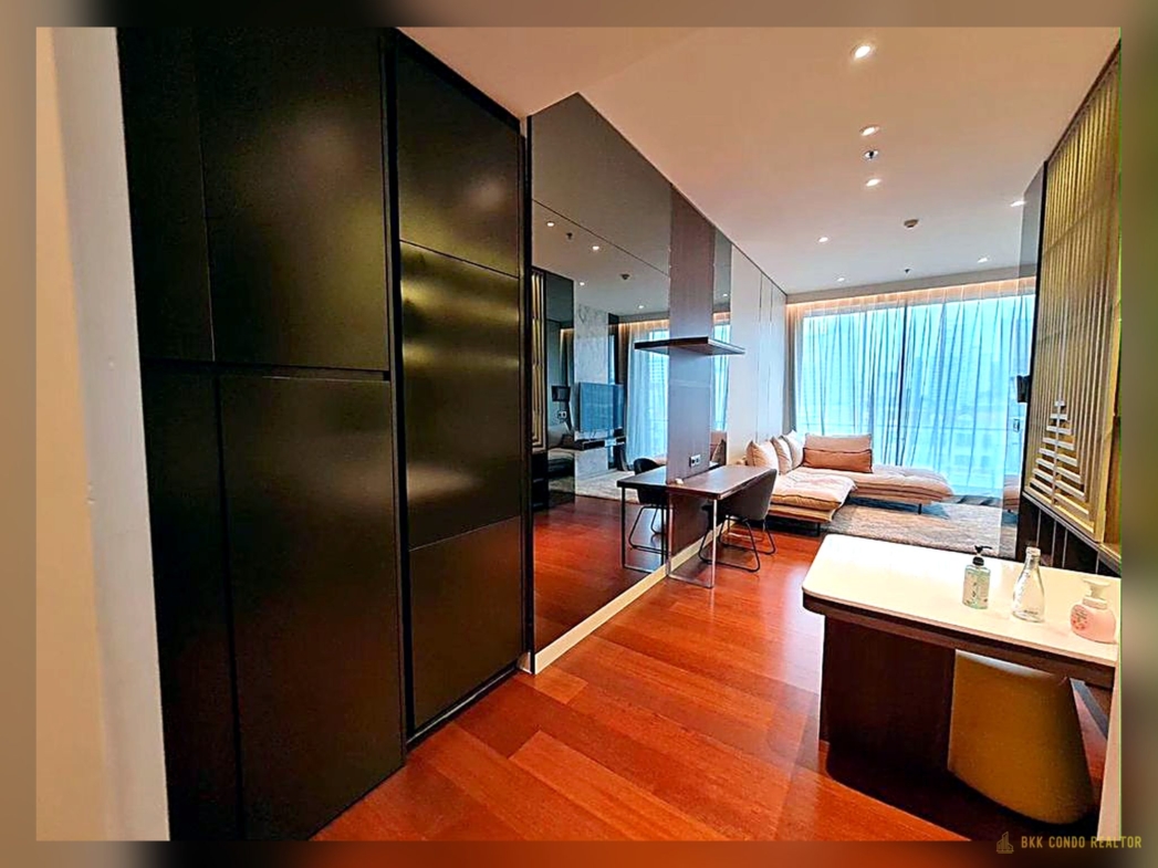 1-Bedroom Condo for Rent at KHUN by YOO (49.75 sqm) — Thonglor BTS